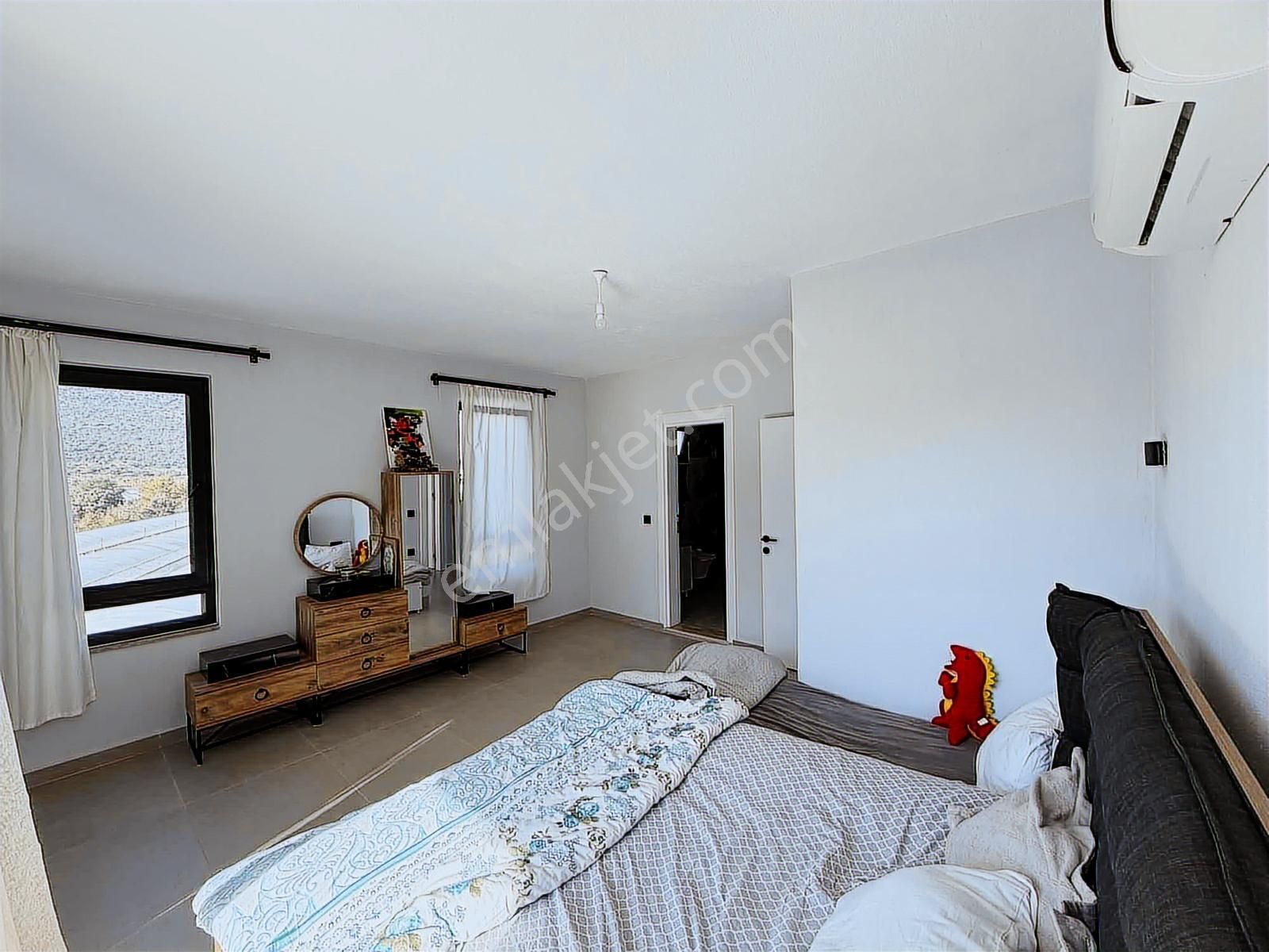 Kaş Kekova Yol Üzeri Satılık 4+1 Villa - Görsel 19