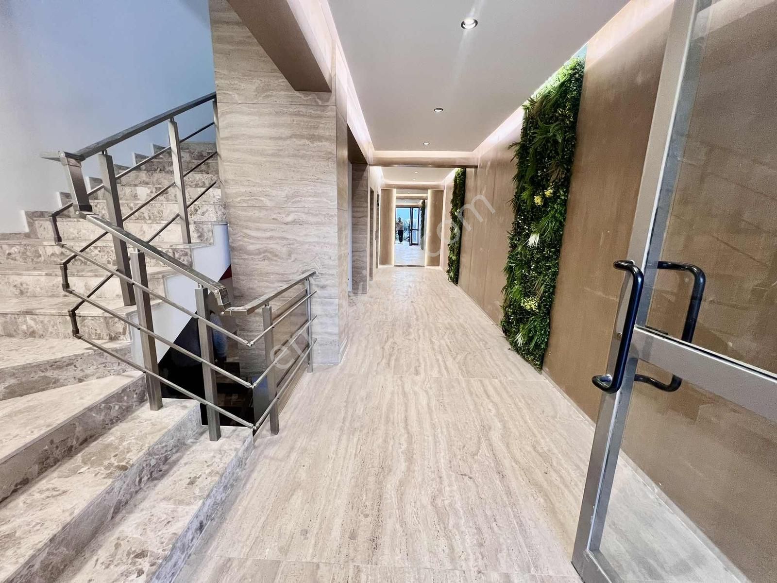 Kumluca Anacaddede 180 M2 3+1 Sıfır Lüks Daire - Görsel 9