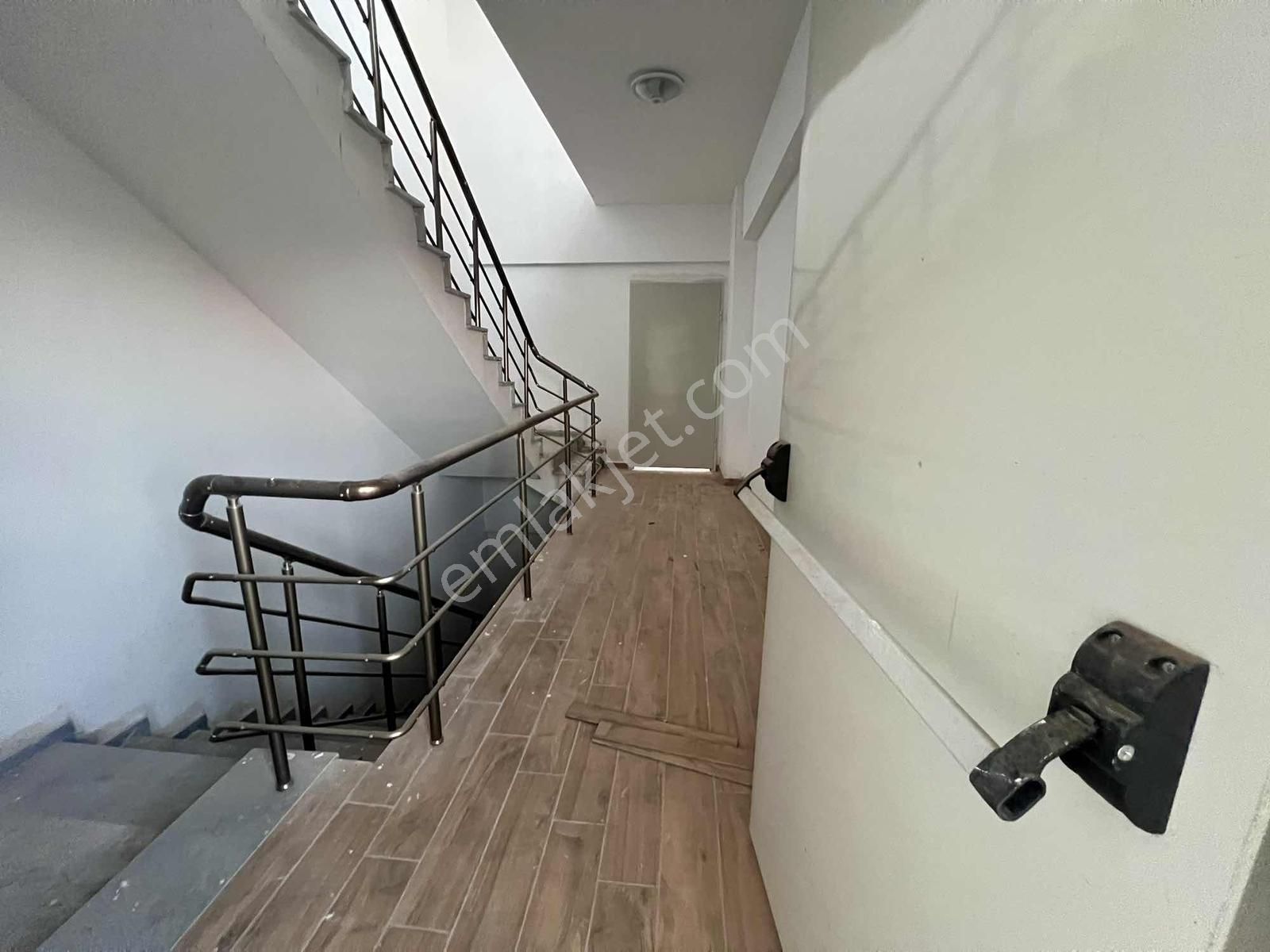 Kumluca Anacaddede 180 M2 3+1 Sıfır Lüks Daire - Görsel 17