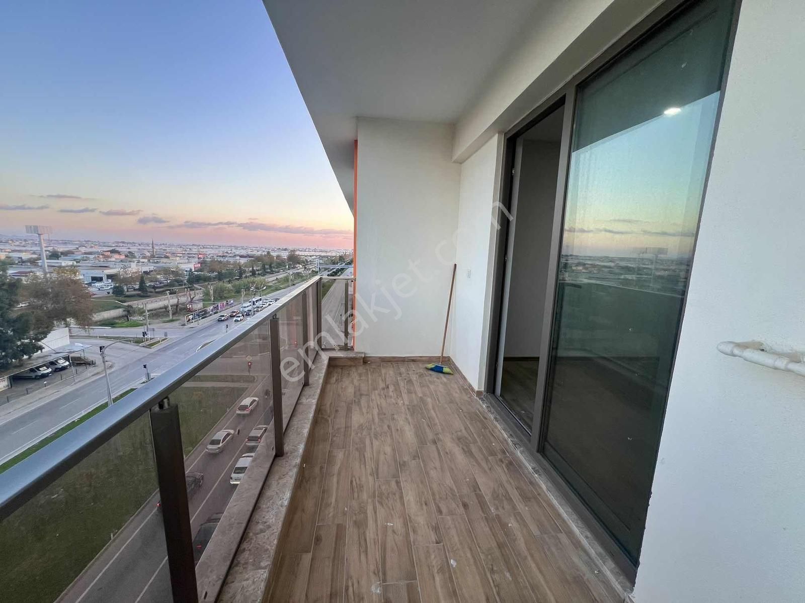 Kumluca Anacaddede 180 M2 3+1 Sıfır Lüks Daire - Görsel 26