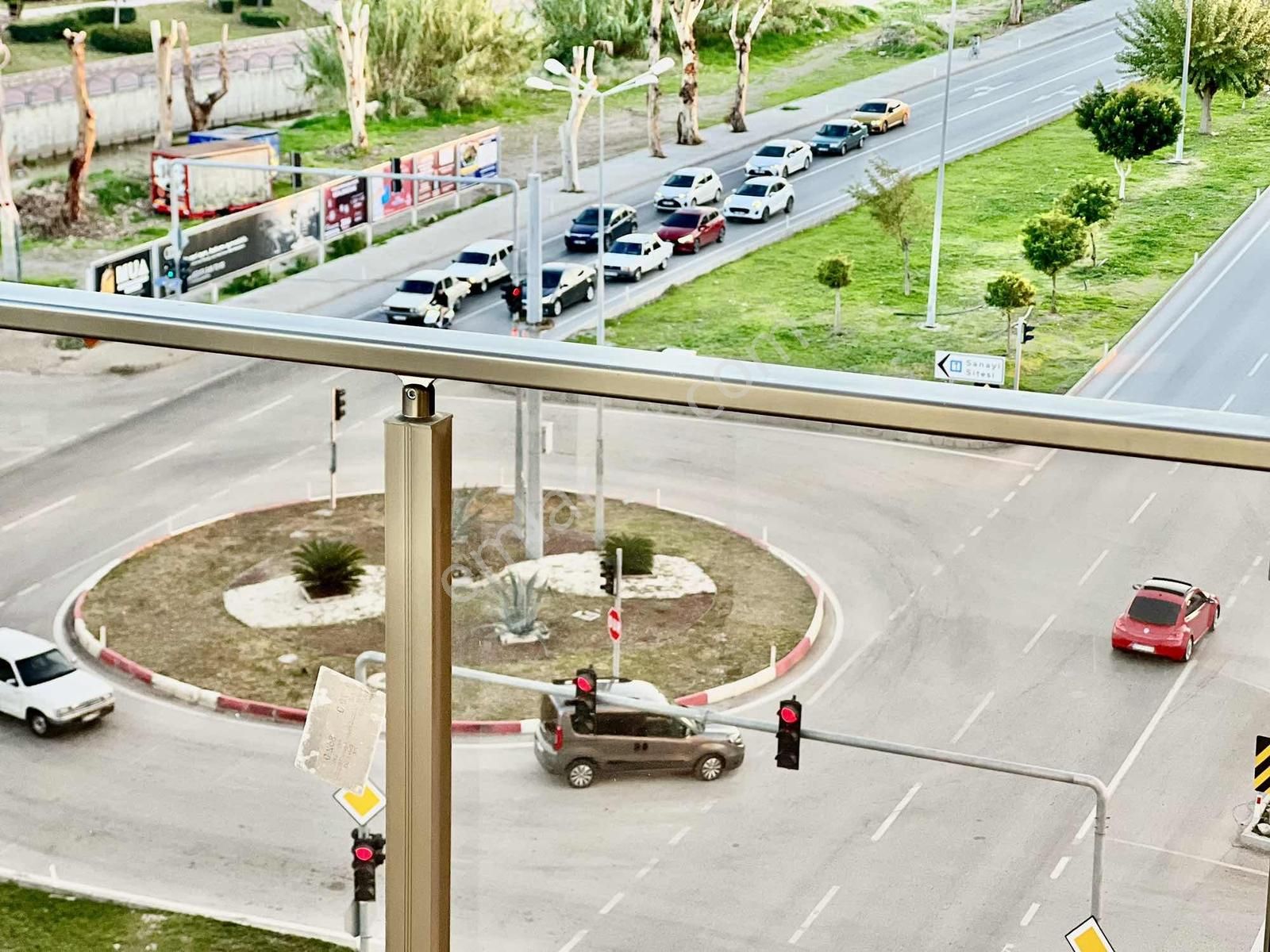 Kumluca Anacaddede 180 M2 3+1 Sıfır Lüks Daire - Görsel 14