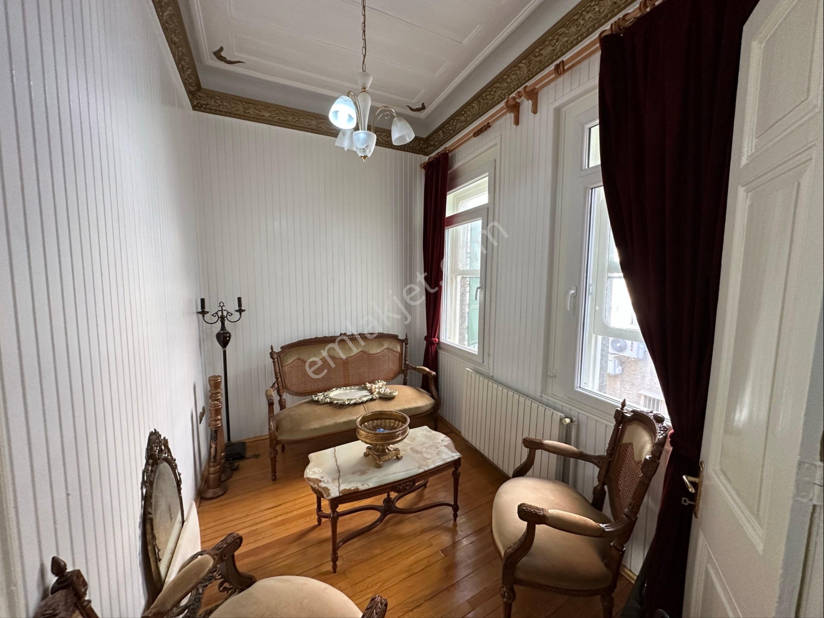 Msg'den Cadeye Ve Sahile Yürüme Mesafesinde 6+1 Tarihi Kiralık Ev - Görsel 26