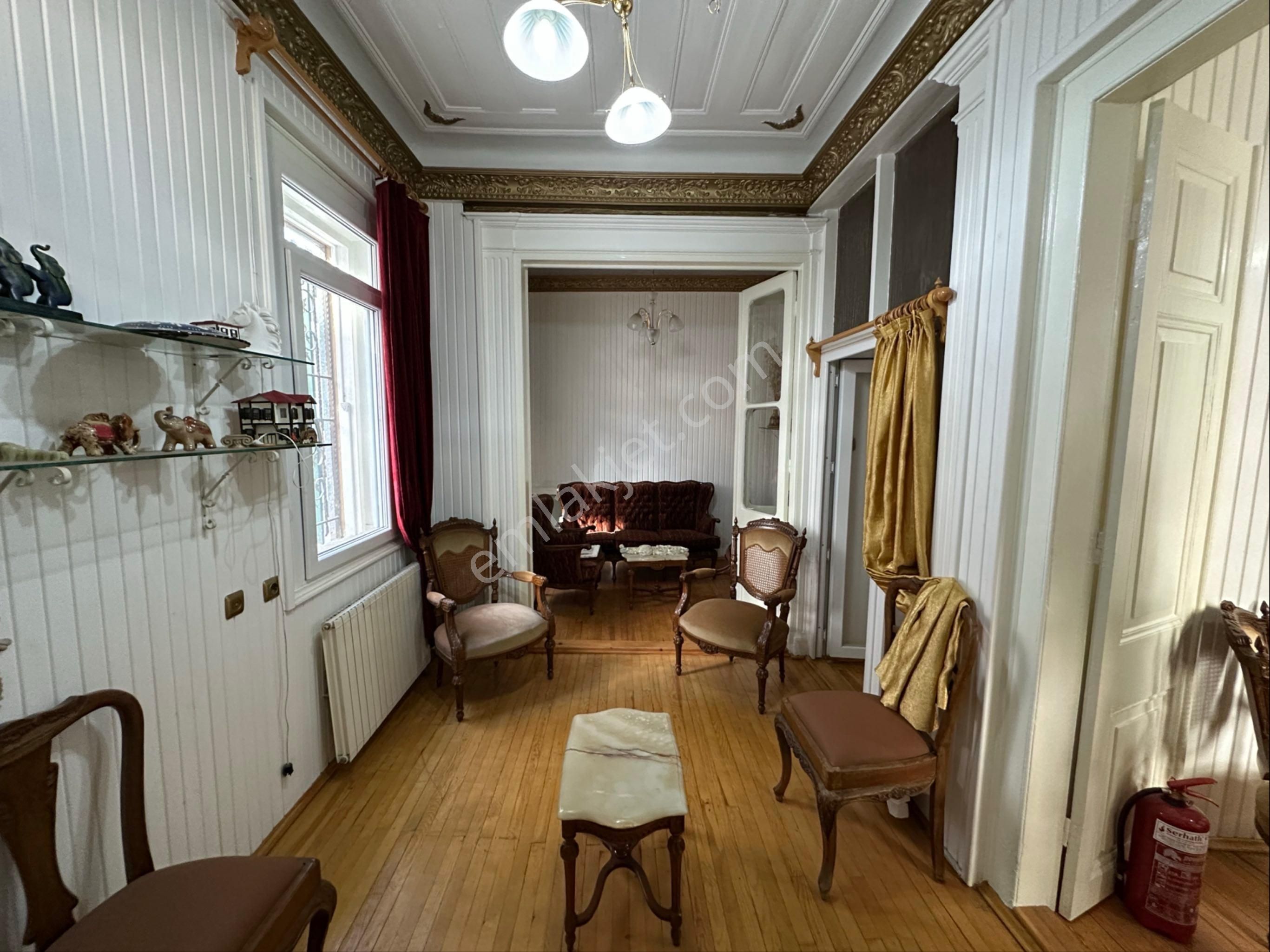 Msg'den Cadeye Ve Sahile Yürüme Mesafesinde 6+1 Tarihi Kiralık Ev - Görsel 39