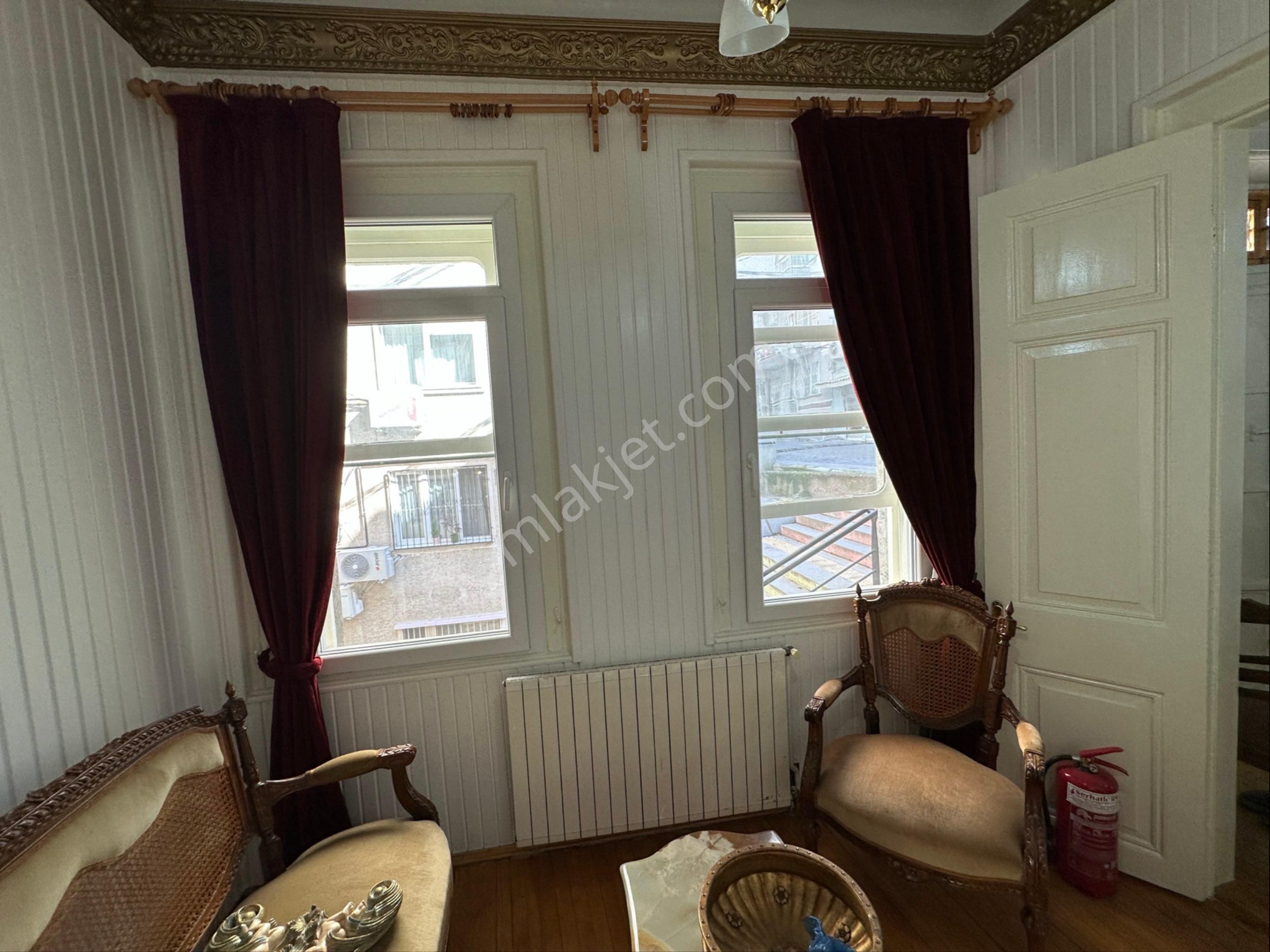 Msg'den Cadeye Ve Sahile Yürüme Mesafesinde 6+1 Tarihi Kiralık Ev - Görsel 30