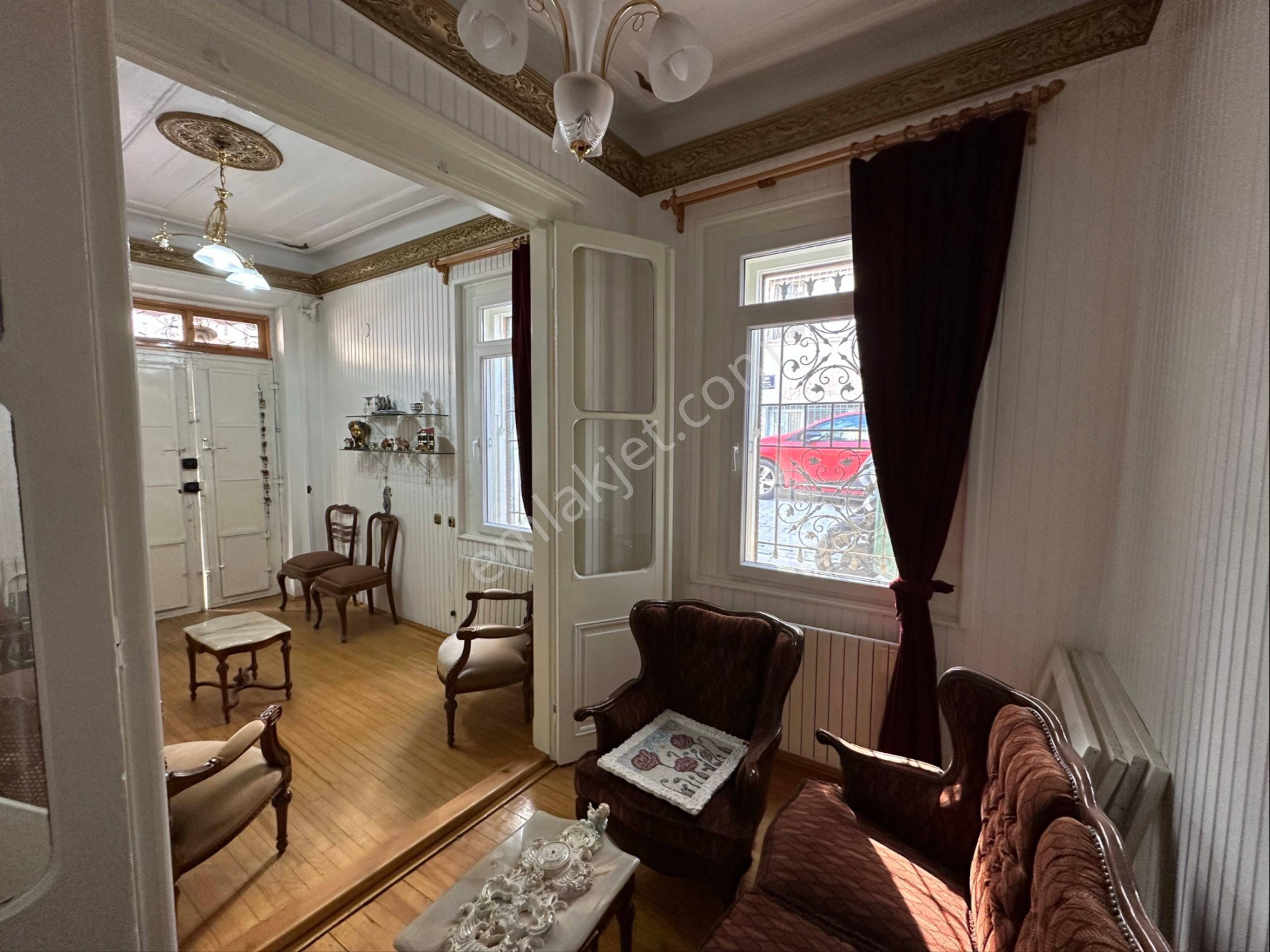 Msg'den Cadeye Ve Sahile Yürüme Mesafesinde 6+1 Tarihi Kiralık Ev - Görsel 41