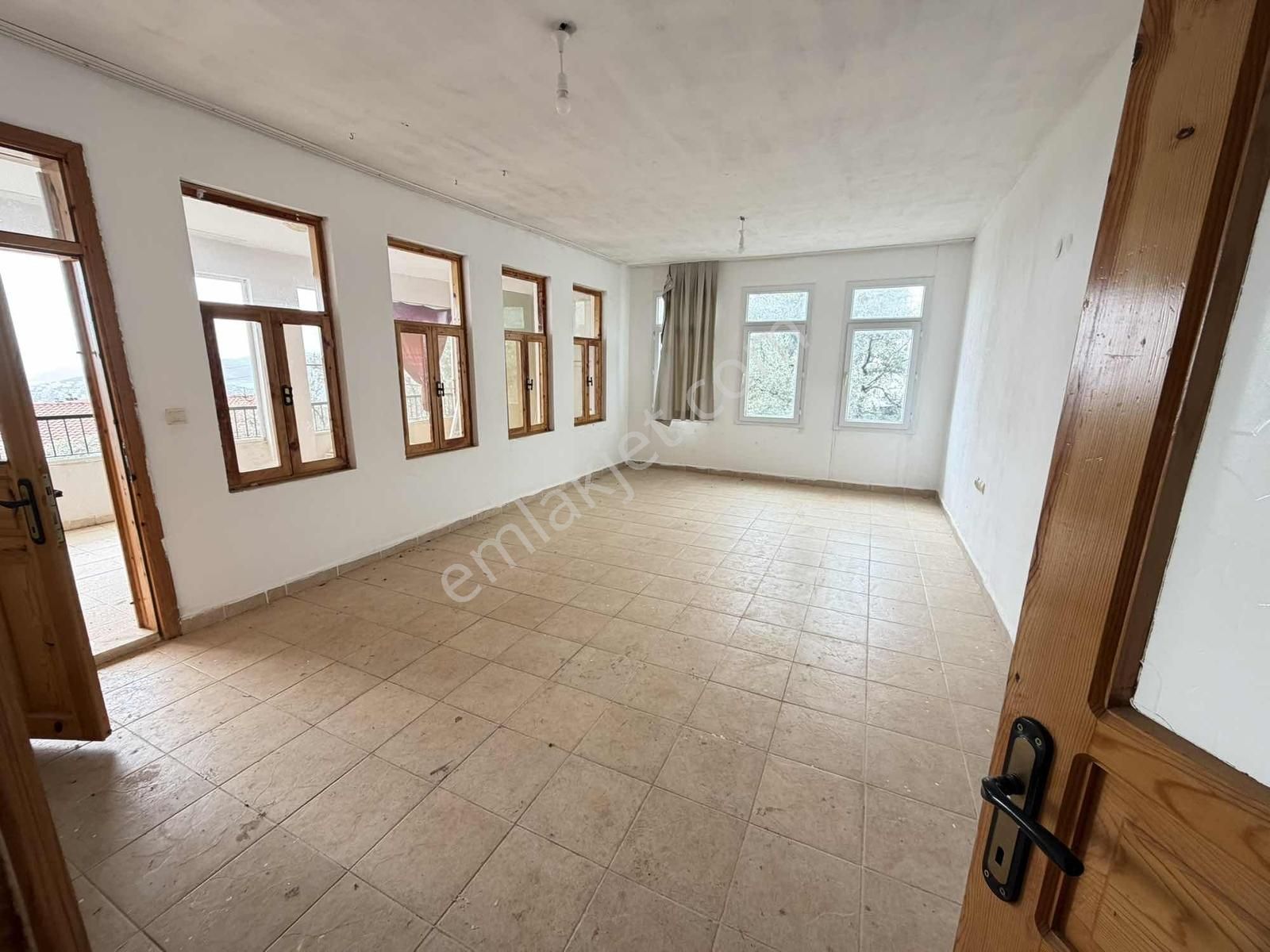 Kaş Mega Dan Deniz Manzaralı Daireler - Görsel 8