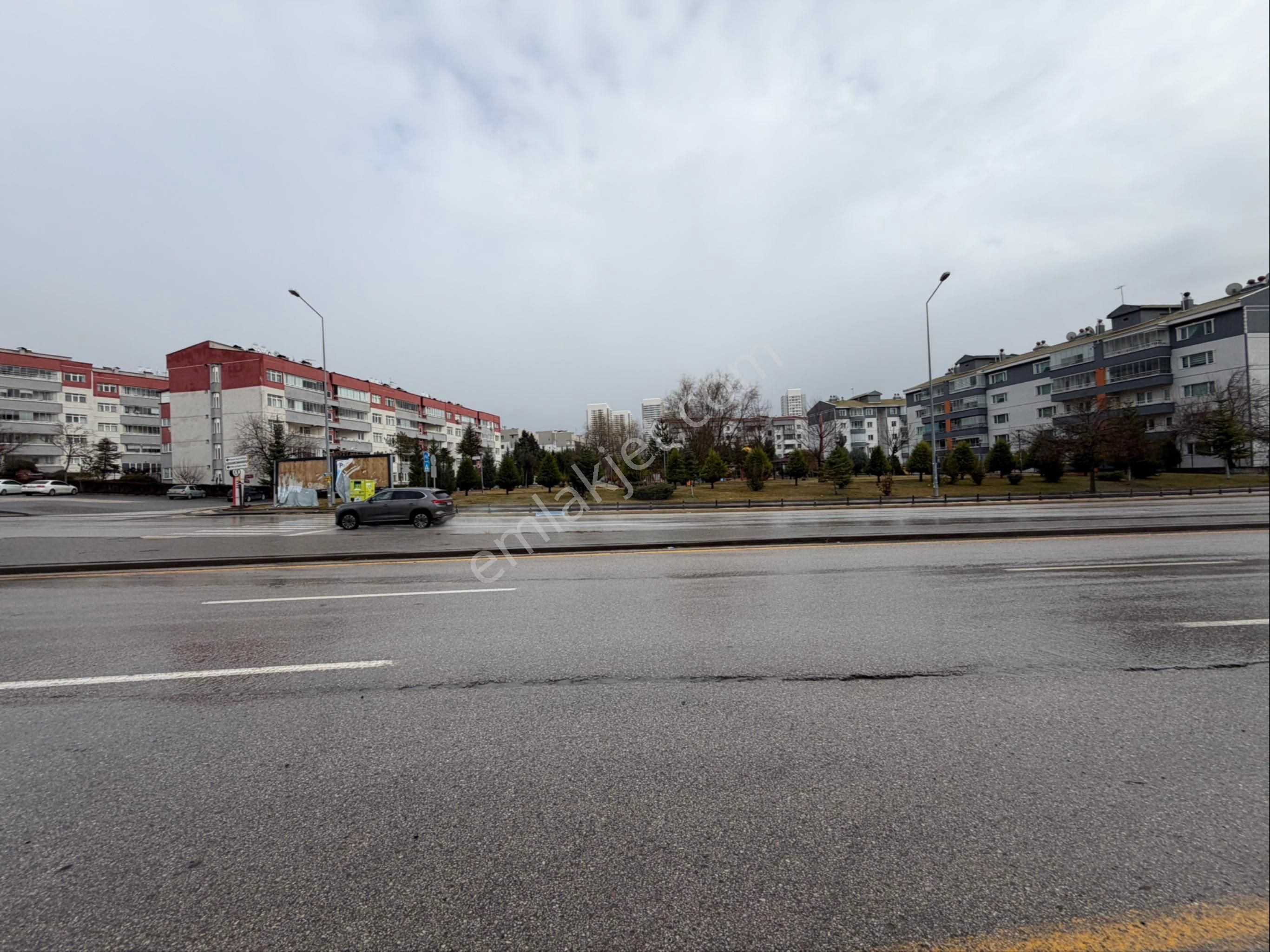 A L C Den Metro Yakını Eryamana Sınır Site İçi 3+1 Full Yapılı - Görsel 34