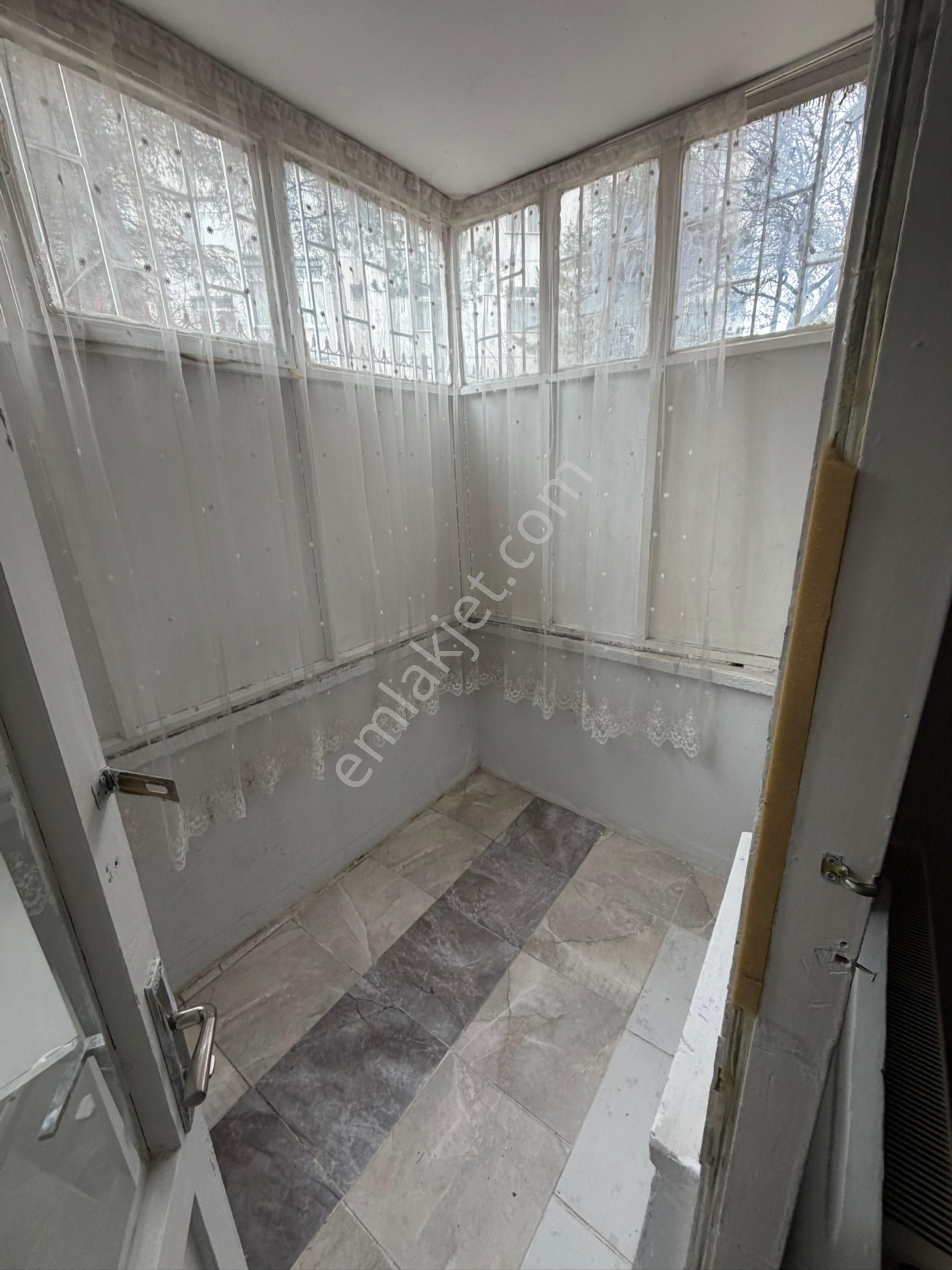 A L C Den Metro Yakını Eryamana Sınır Site İçi 3+1 Full Yapılı - Görsel 12