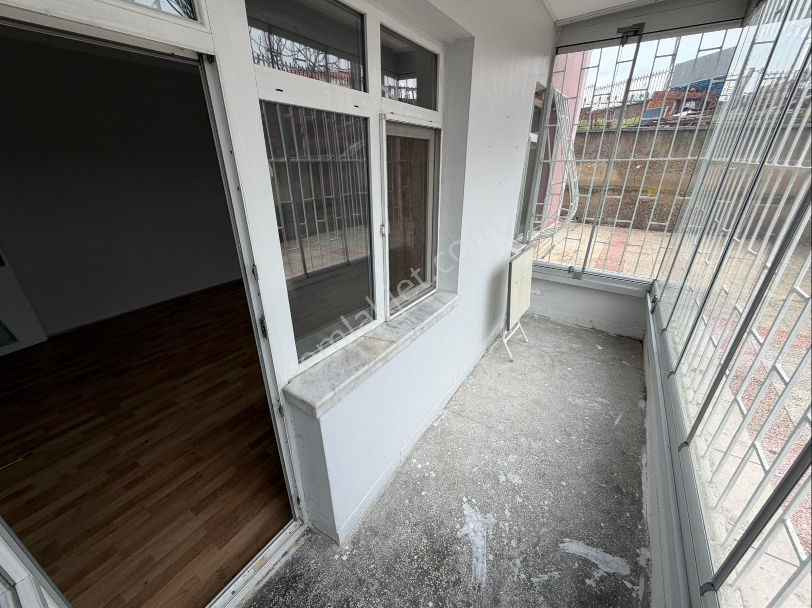 A L C Den Metro Yakını Eryamana Sınır Site İçi 3+1 Full Yapılı - Görsel 17