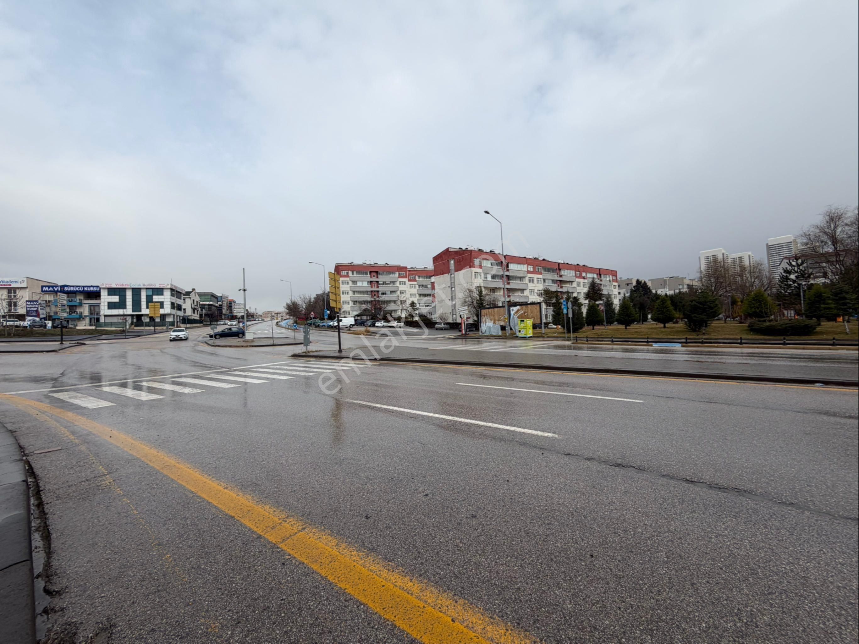 A L C Den Metro Yakını Eryamana Sınır Site İçi 3+1 Full Yapılı - Görsel 27