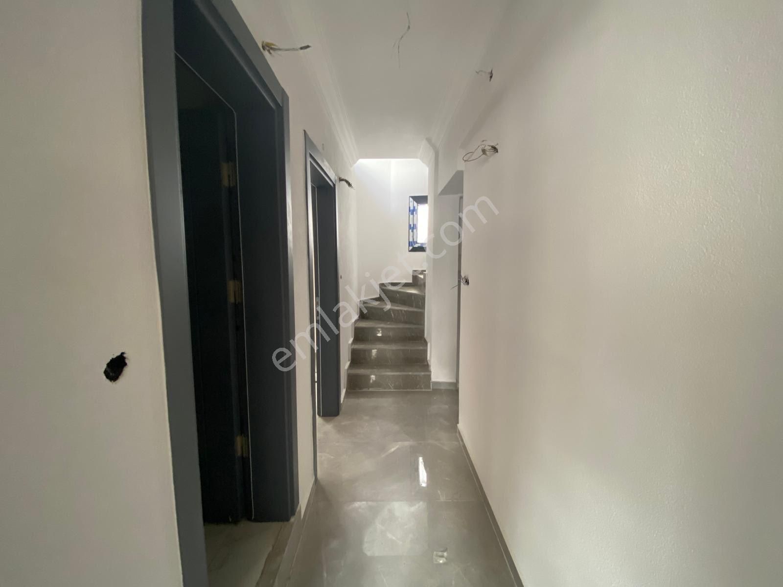 Didim Altınkum’da Denize 400 Metre Mesafede Full Tadilatlı 3+1 Villa - Görsel 15