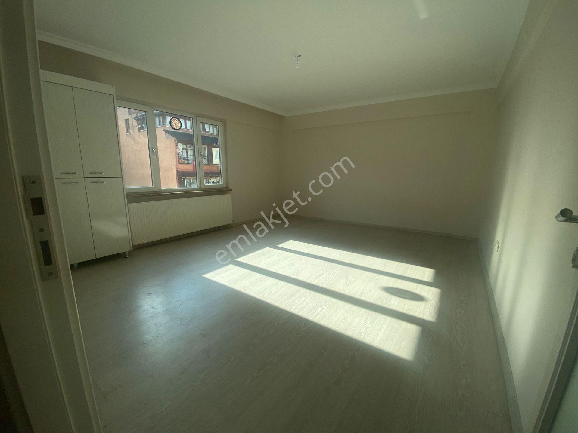 Bursa Yeni Mah.de 2+1 85 M2 2.kat Kombili 8 Yıllık Masrafsız - Görsel 2