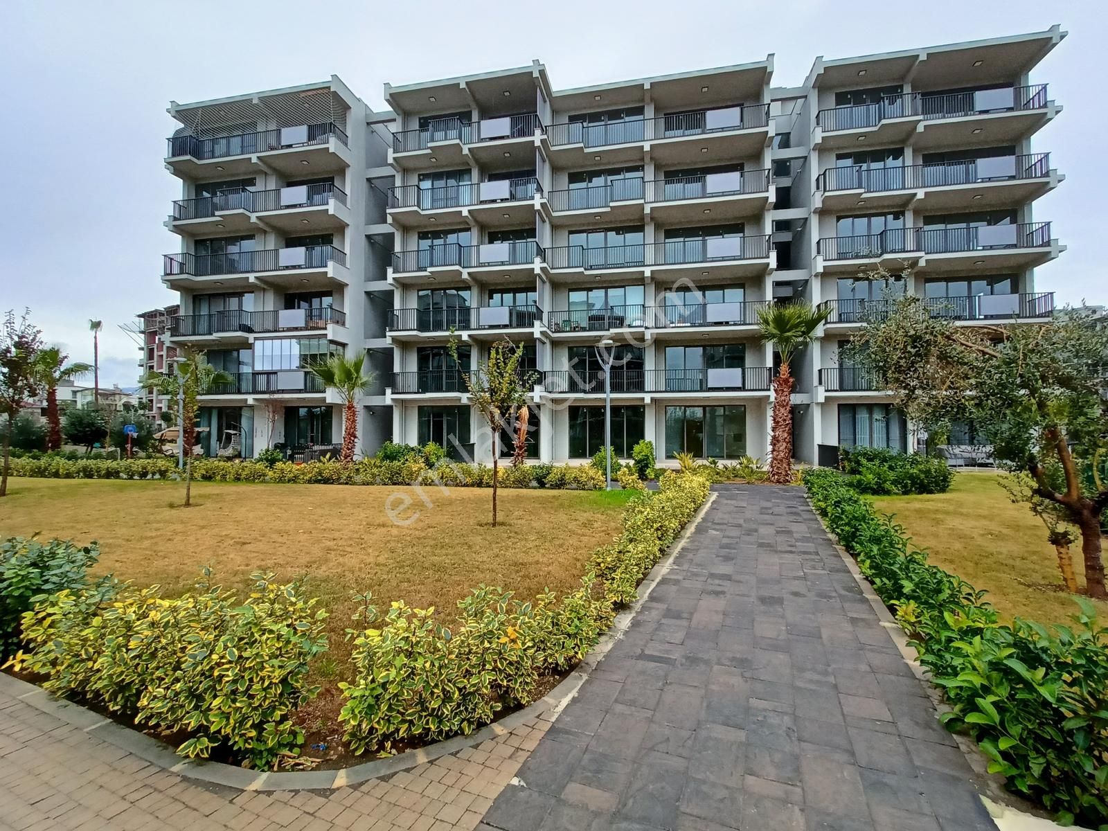 Mb Verde Evleri Bahçe Kat Ve Ara Kat Kiralık Lüks Geniş Daireler