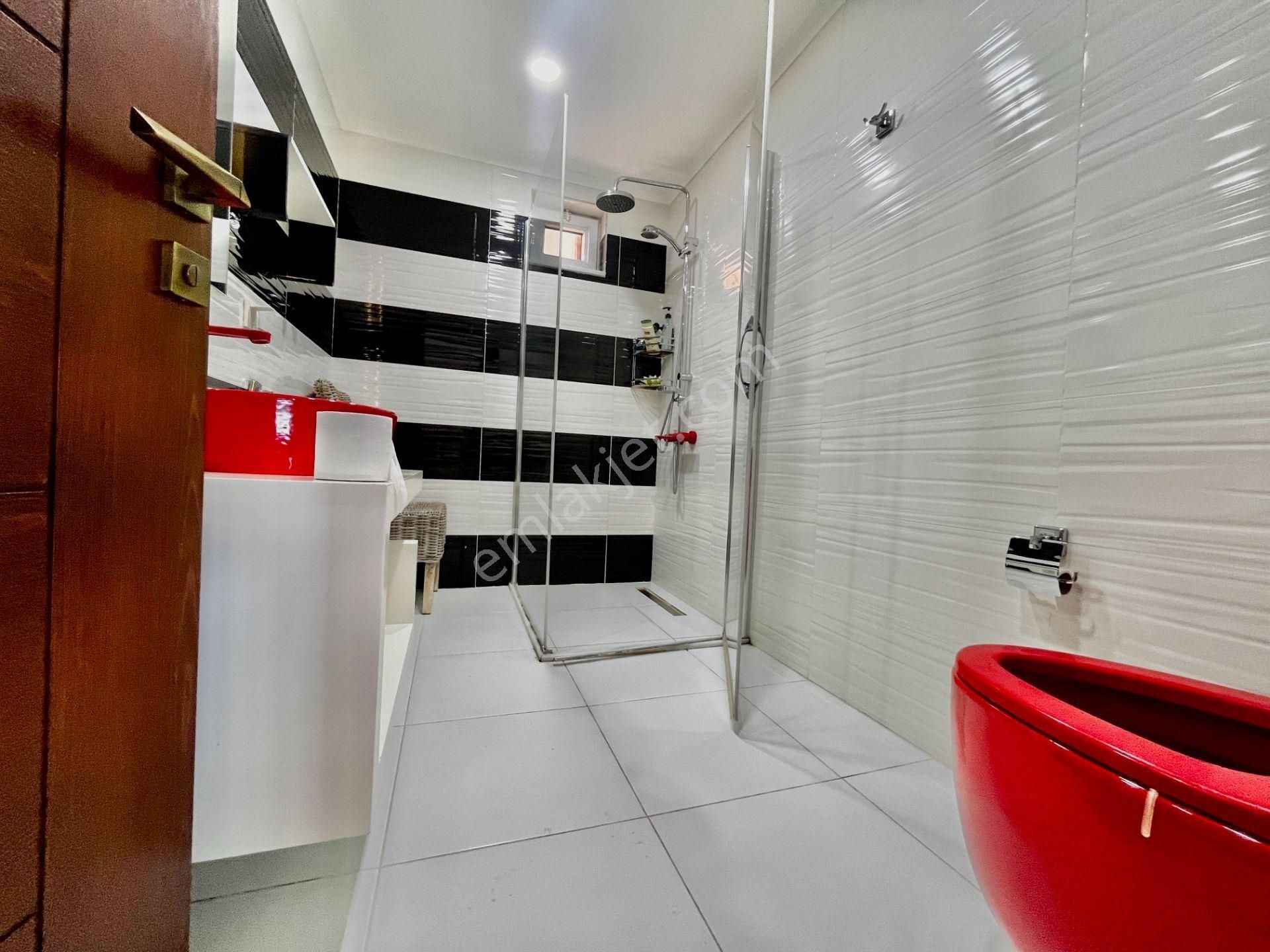 Alanya Bektaş’ta Asla Kapanmayan Deniz Ve Kale Manzaralı Lüks Villa - Görsel 30