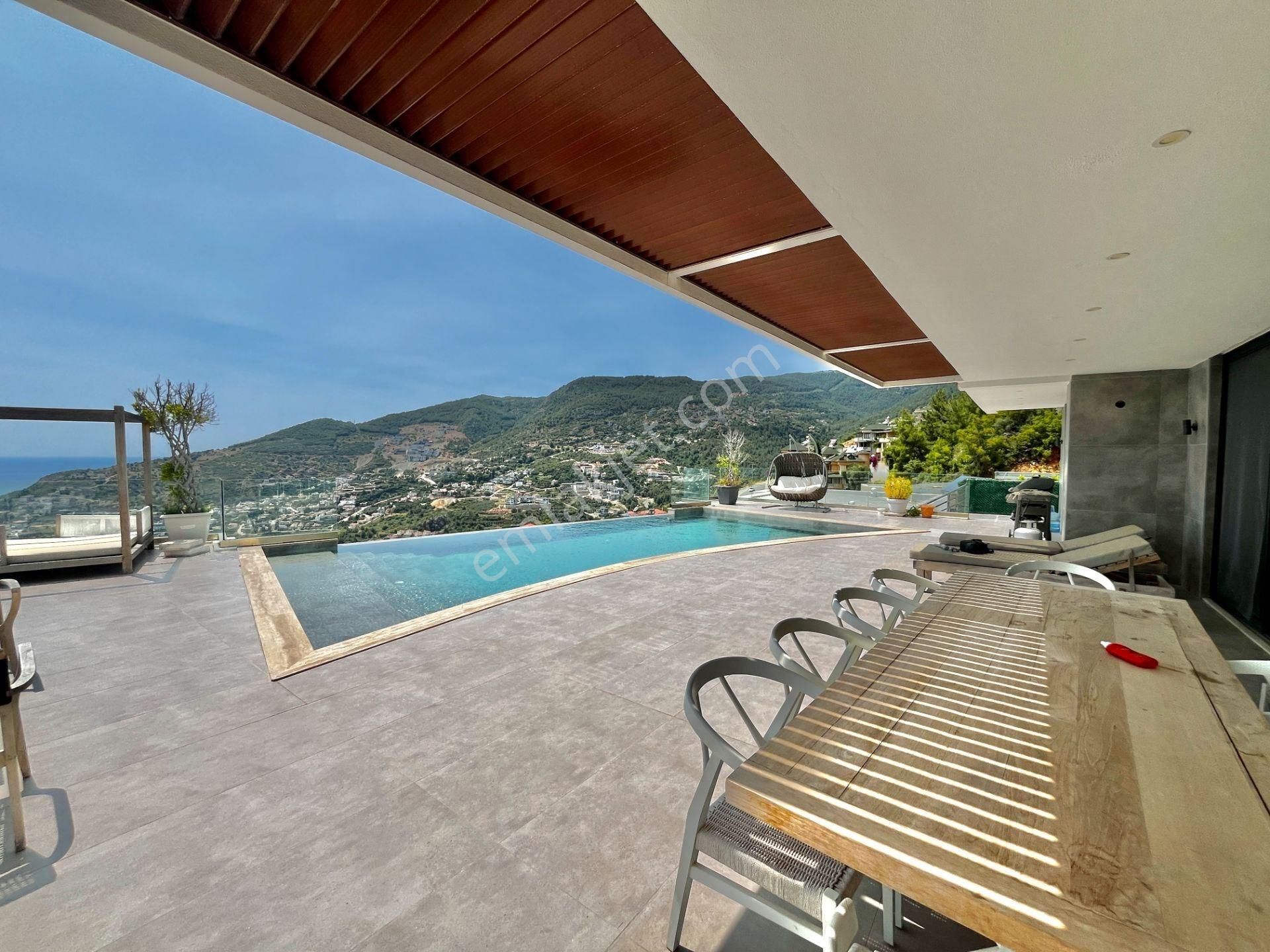 Alanya Bektaş’ta Asla Kapanmayan Deniz Ve Kale Manzaralı Lüks Villa - Görsel 9