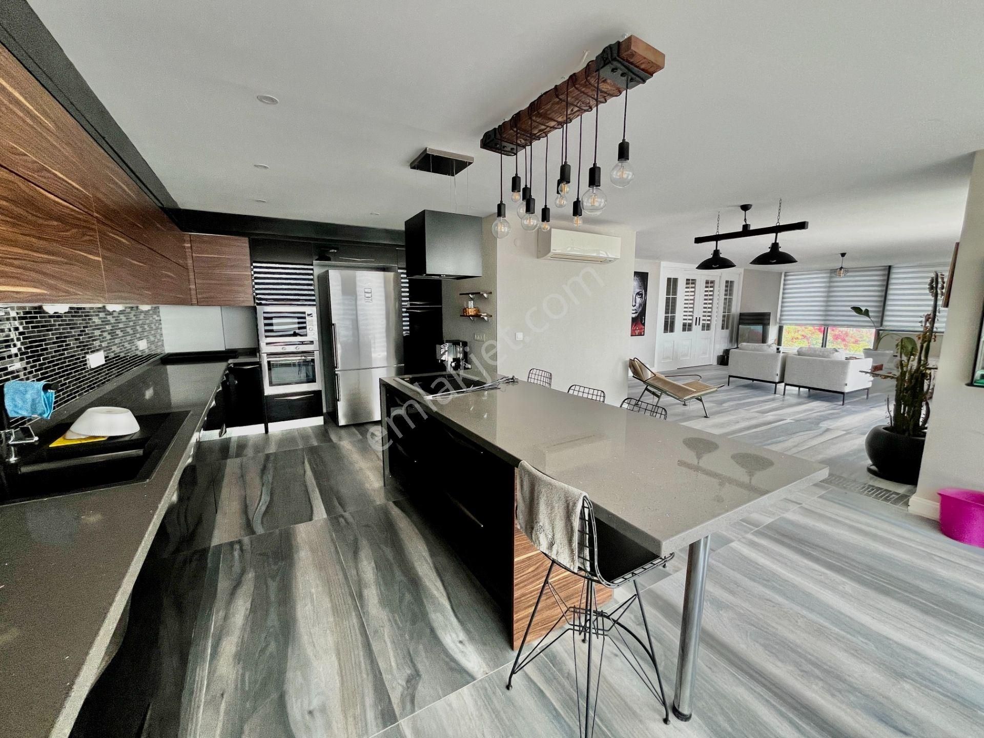 Alanya Bektaş’ta Asla Kapanmayan Deniz Ve Kale Manzaralı Lüks Villa - Görsel 11