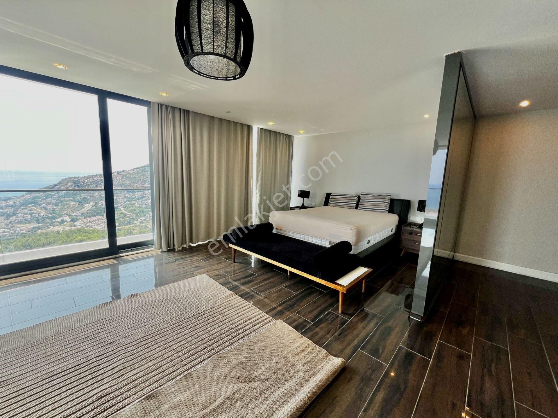 Alanya Bektaş’ta Asla Kapanmayan Deniz Ve Kale Manzaralı Lüks Villa - Görsel 27