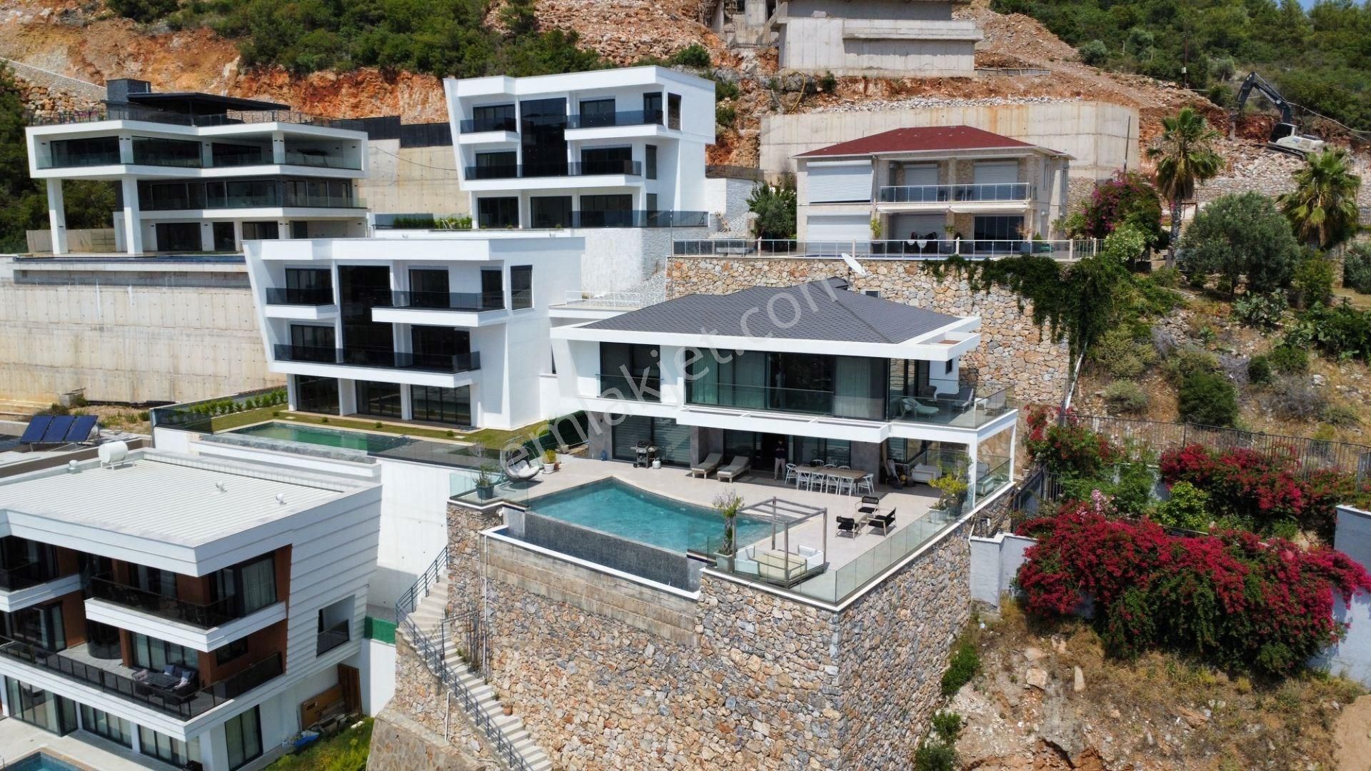 Alanya Bektaş’ta Asla Kapanmayan Deniz Ve Kale Manzaralı Lüks Villa - Görsel 2