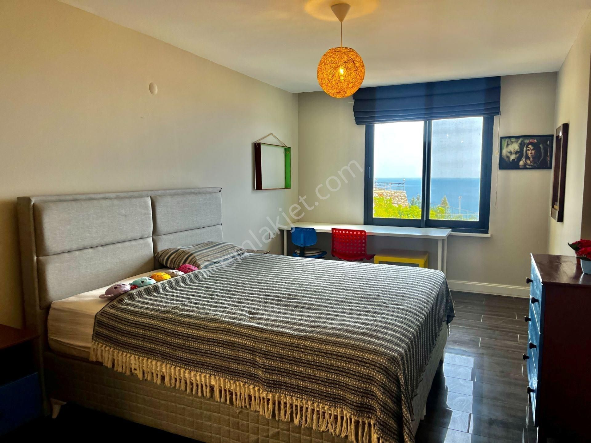 Alanya Bektaş’ta Asla Kapanmayan Deniz Ve Kale Manzaralı Lüks Villa - Görsel 17