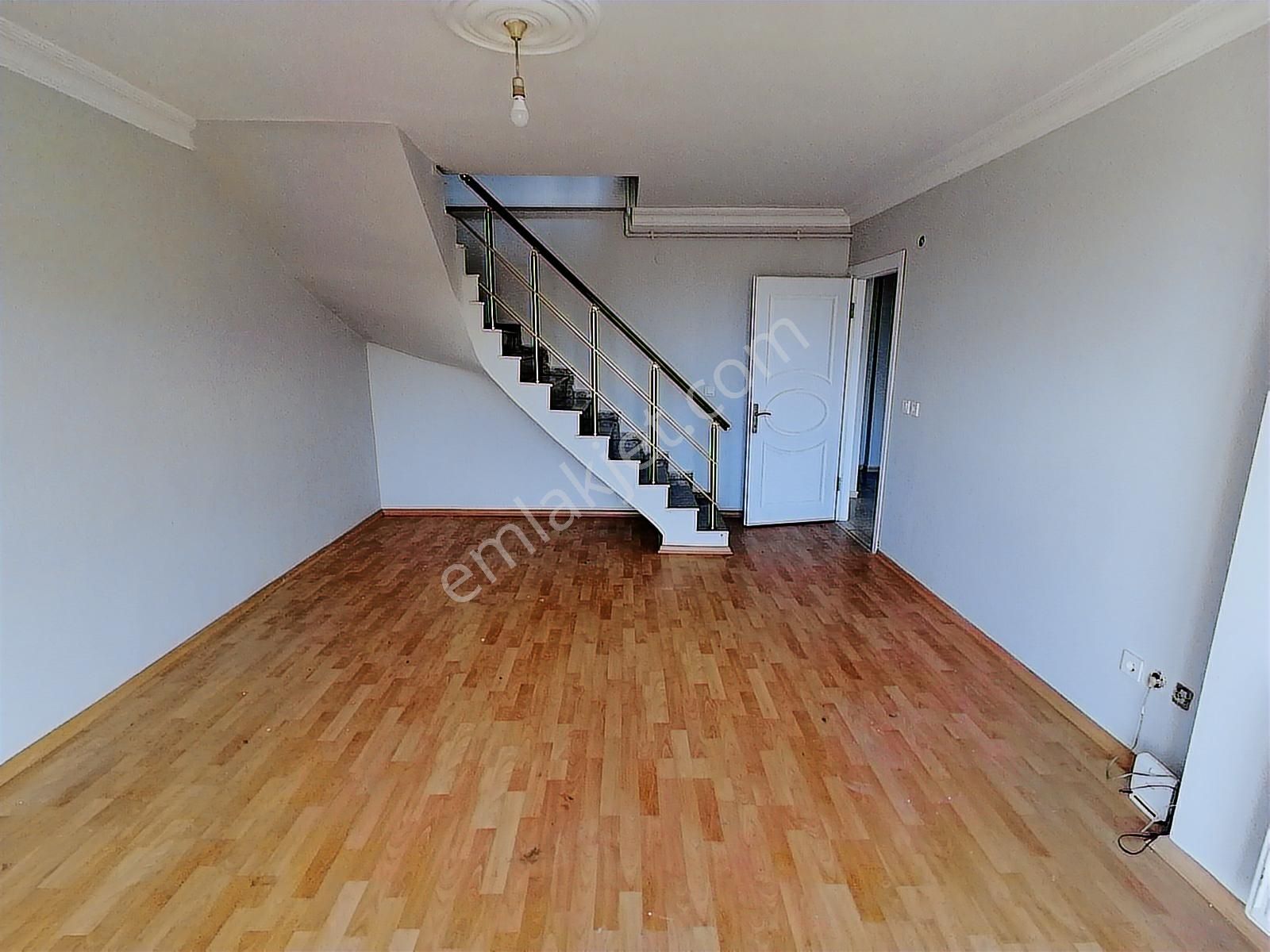 Çağlayan Teras Hotelin Yukarısında 220 M2 Manzaralı Ferah 3+2 - Görsel 20