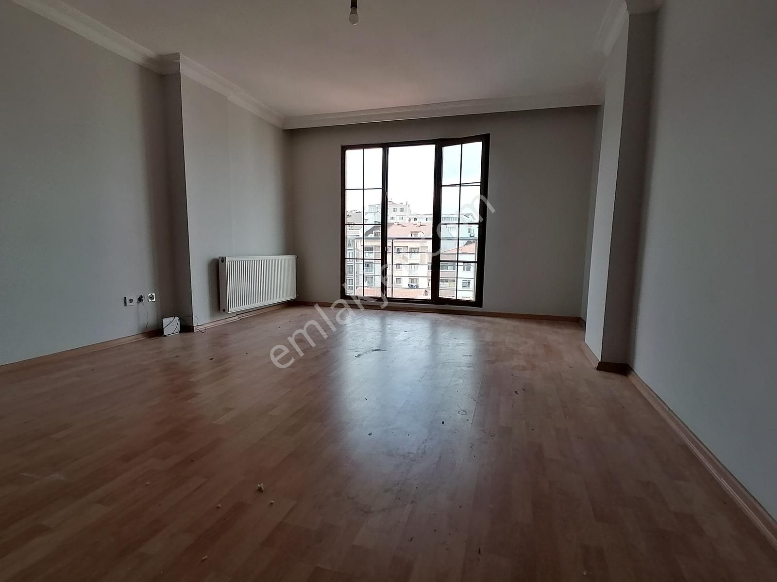 Çağlayan Teras Hotelin Yukarısında 220 M2 Manzaralı Ferah 3+2 - Görsel 3
