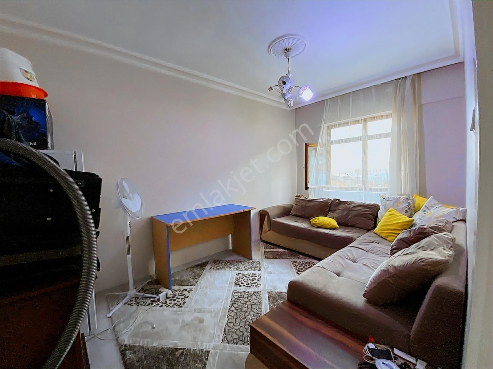 Keçiören 23 Nisan'da 3+1 Orta Kat Satılık Fırsat Daire