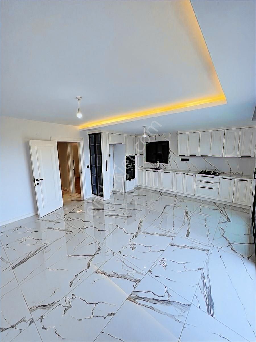 Güre'de, Deniz Manzaralı Müstakil Havuzlu Ultra Lüks 3+2 Villa - Görsel 28