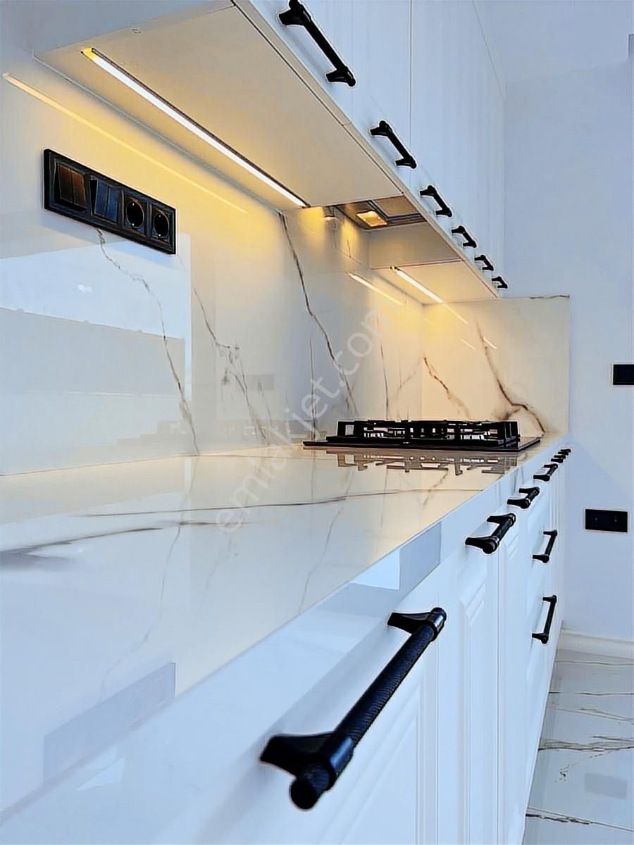 Güre'de, Deniz Manzaralı Müstakil Havuzlu Ultra Lüks 3+2 Villa - Görsel 11