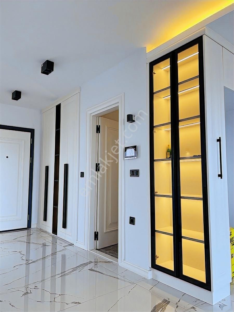 Güre'de, Deniz Manzaralı Müstakil Havuzlu Ultra Lüks 3+2 Villa - Görsel 13