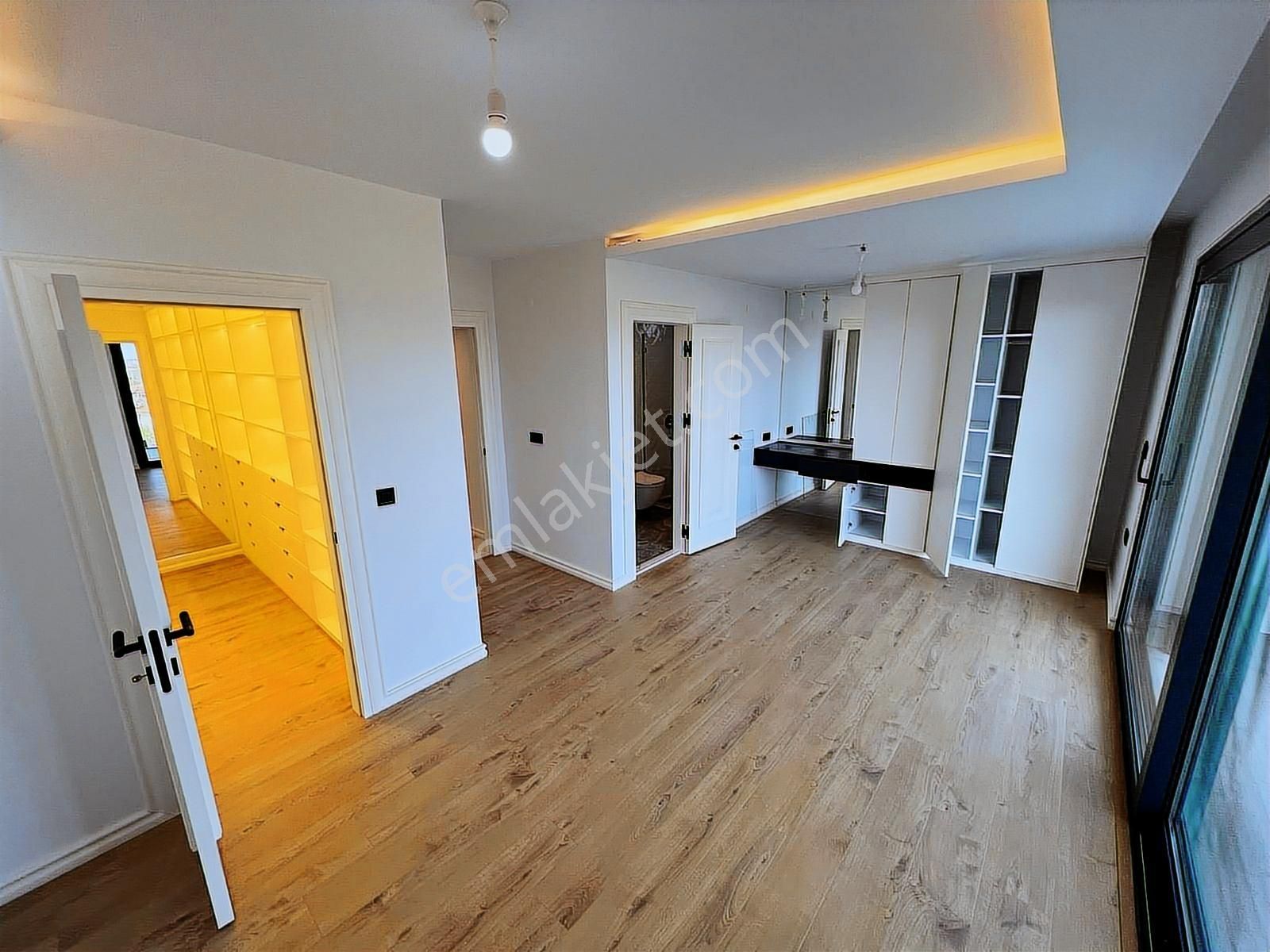 Güre'de, Deniz Manzaralı Müstakil Havuzlu Ultra Lüks 3+2 Villa - Görsel 17