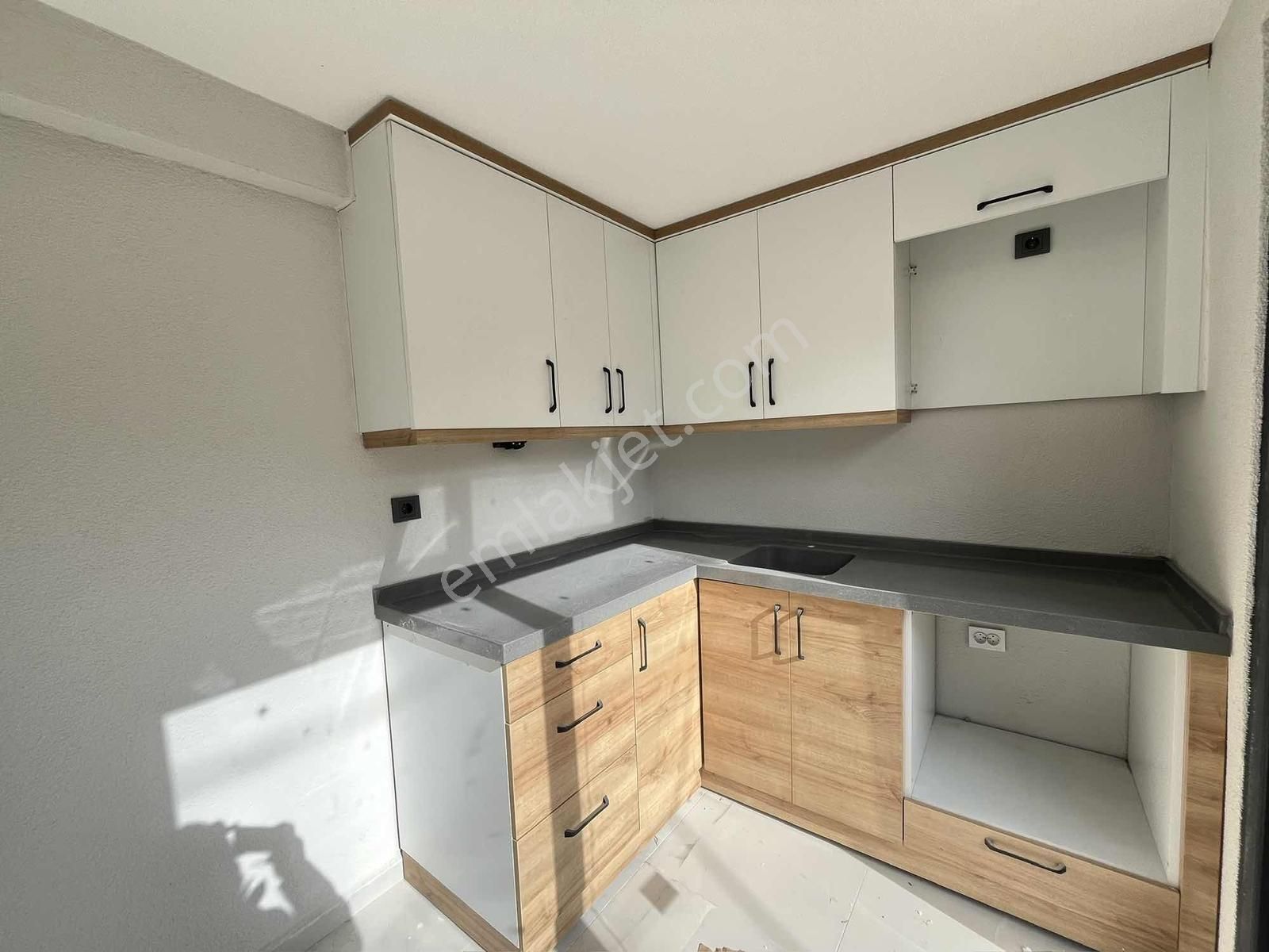 Gürsoy'dan Kızılkeçilide Müstakil Bahçeli Köy Evi - Görsel 22