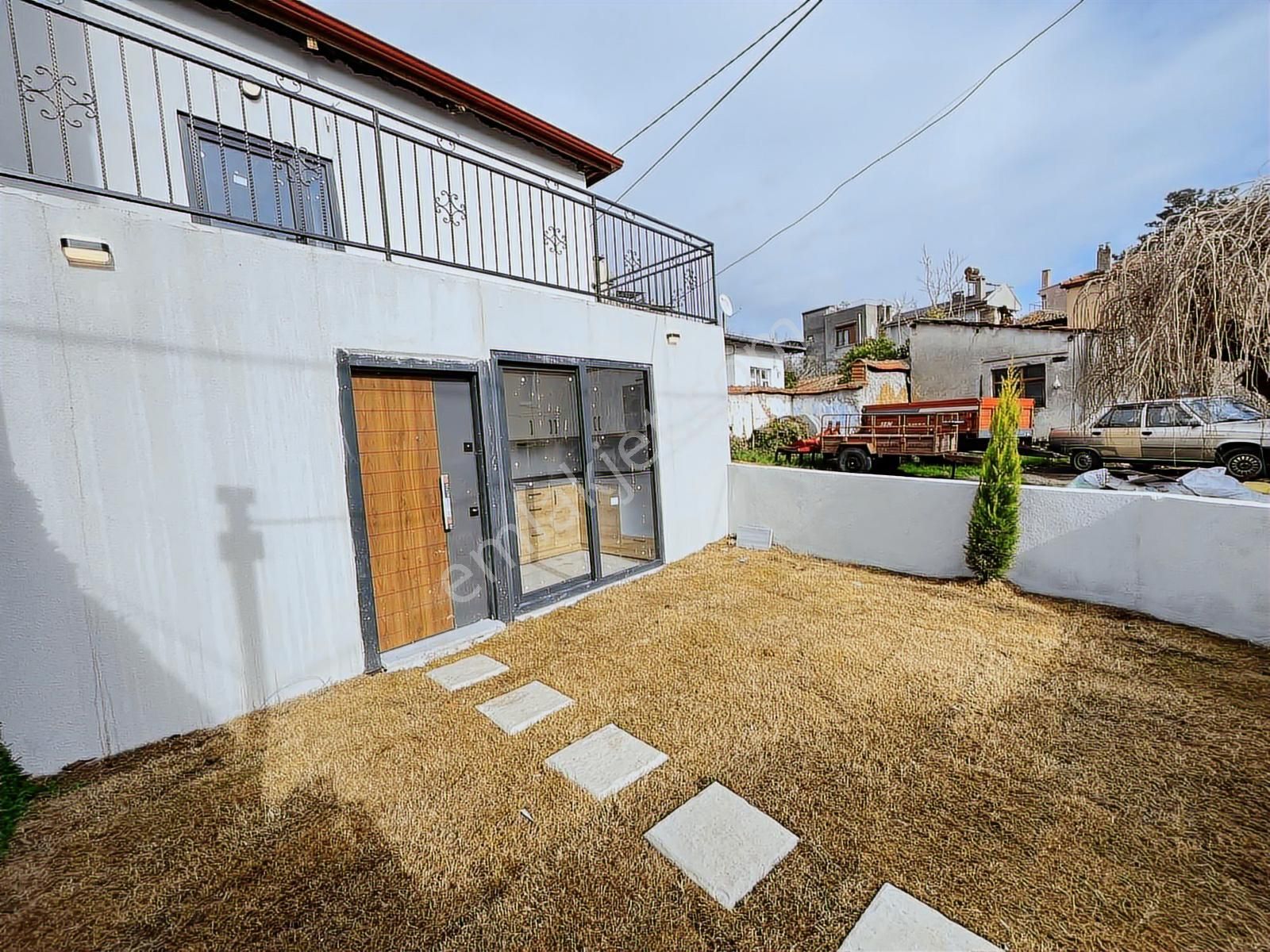 Gürsoy'dan Kızılkeçilide Müstakil Bahçeli Köy Evi - Görsel 25