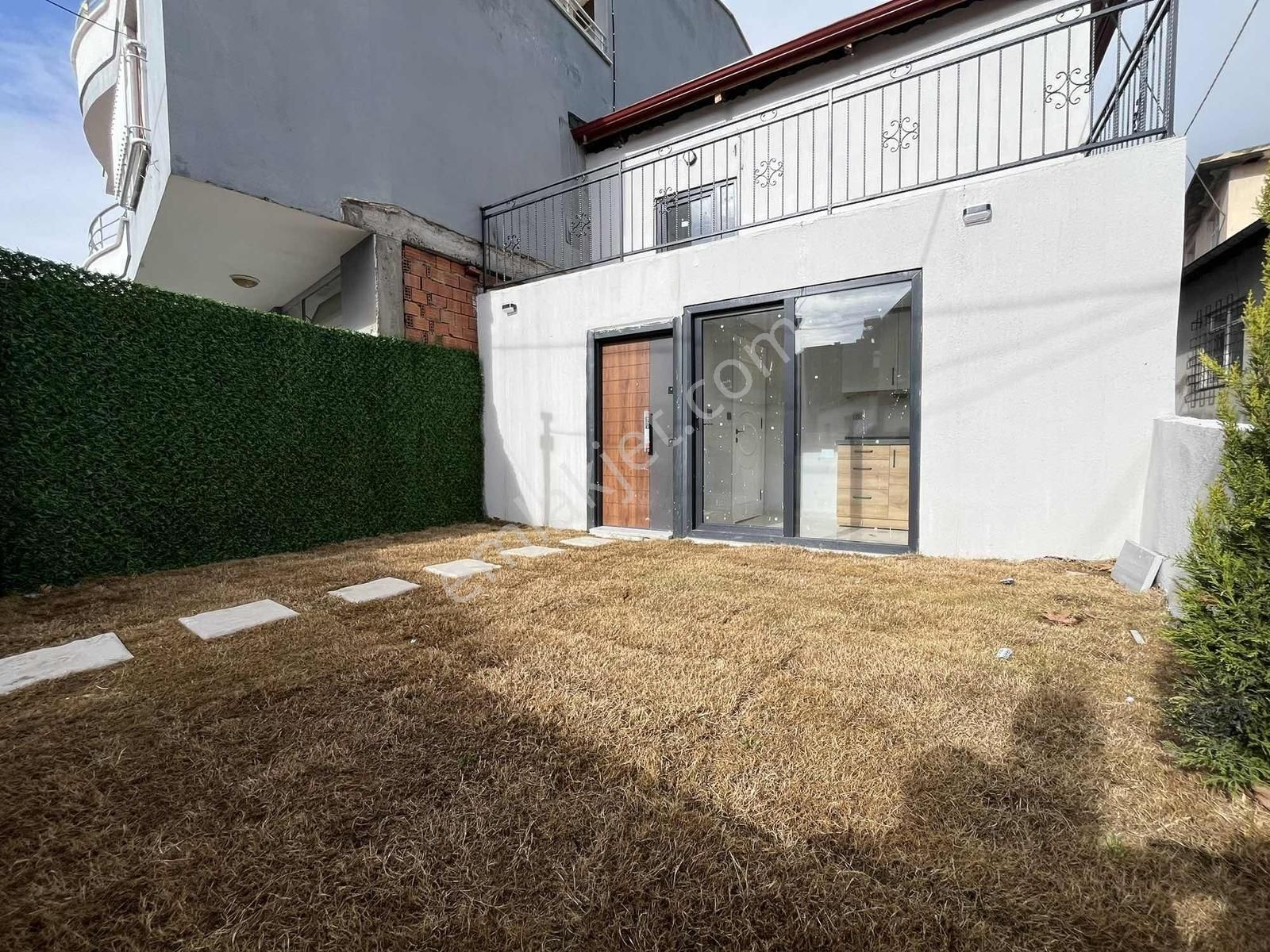 Gürsoy'dan Kızılkeçilide Müstakil Bahçeli Köy Evi - Görsel 29