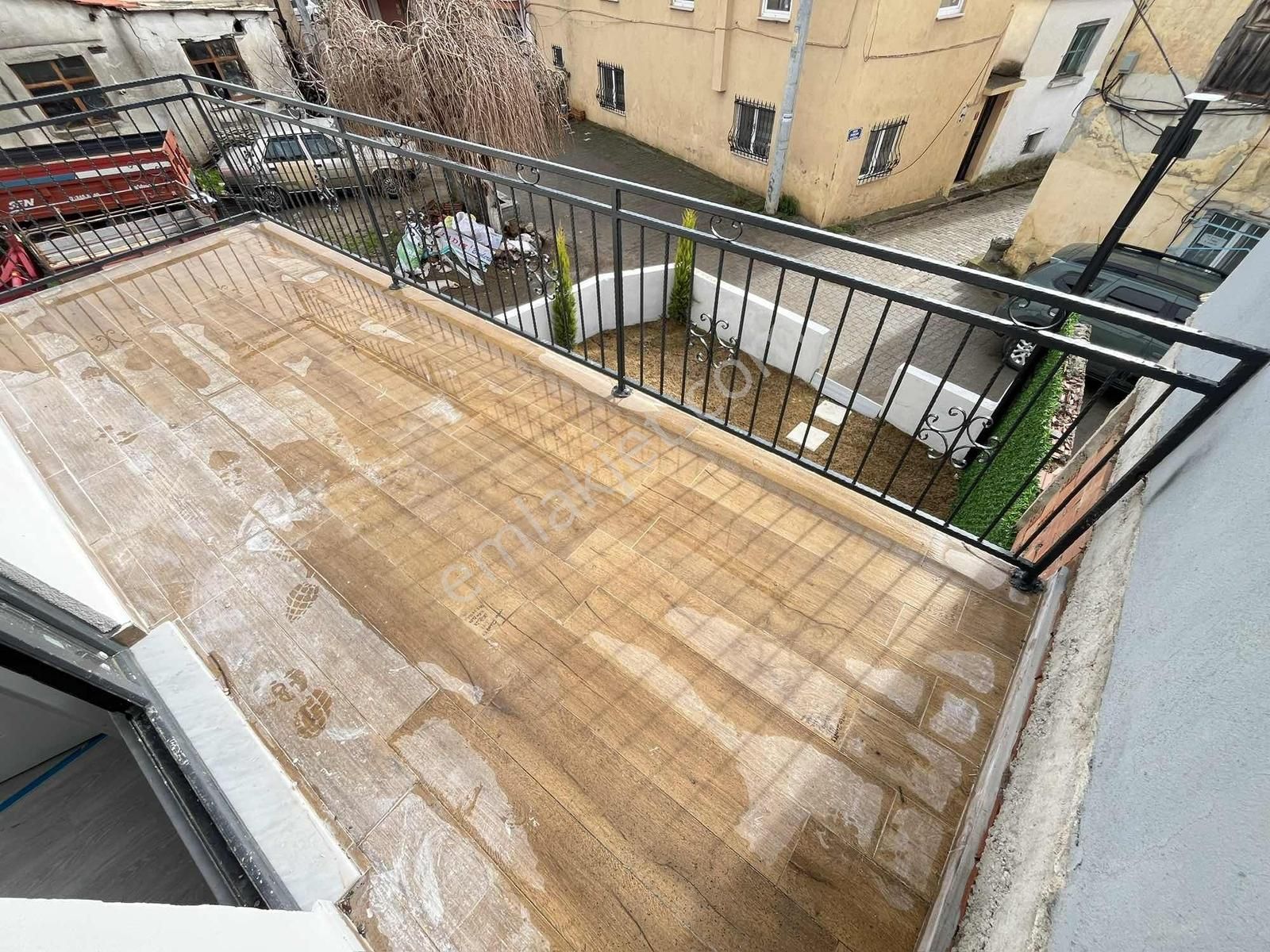 Gürsoy'dan Kızılkeçilide Müstakil Bahçeli Köy Evi - Görsel 27