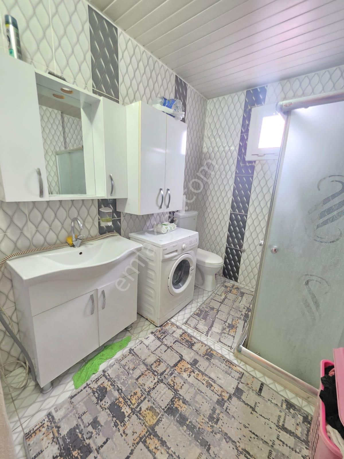 Sağlık Mahallesinde Ektralı Kaçırılmayacak Daire Ve Dükkan - Görsel 15