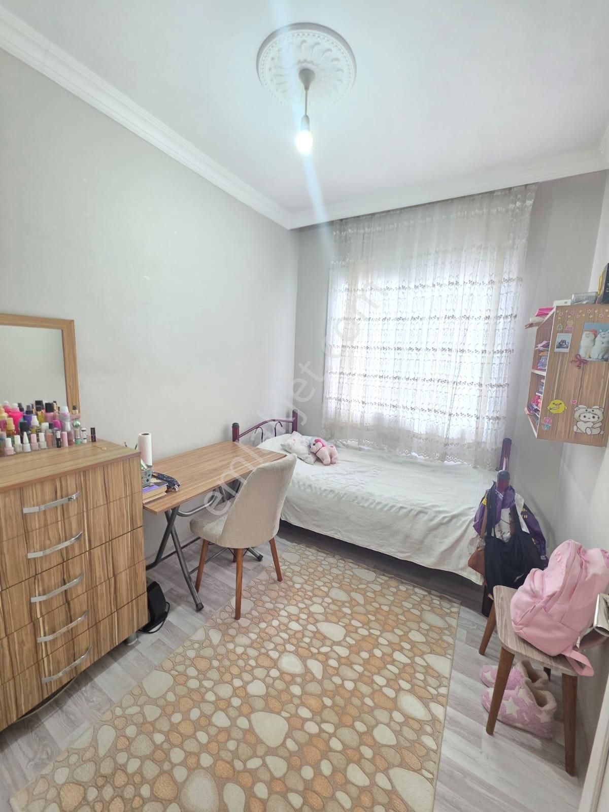 Sağlık Mahallesinde Ektralı Kaçırılmayacak Daire Ve Dükkan - Görsel 22
