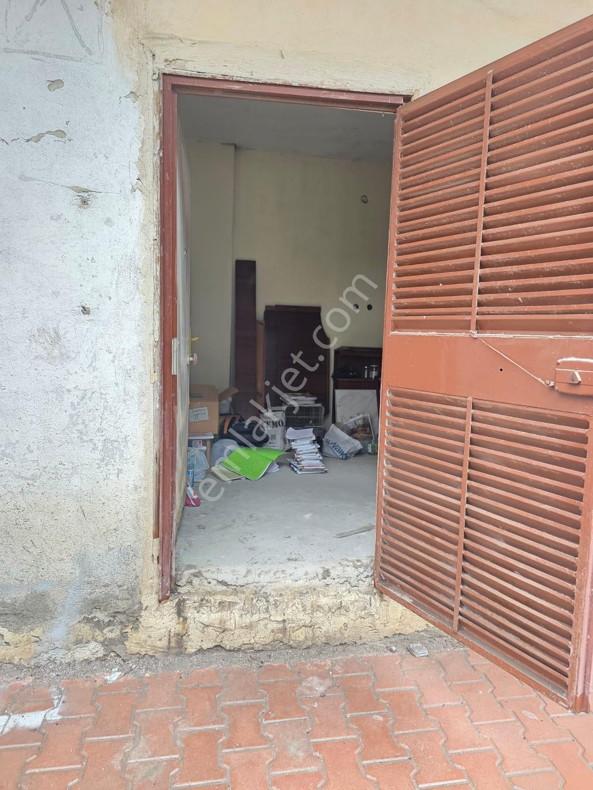 Sağlık Mahallesinde Ektralı Kaçırılmayacak Daire Ve Dükkan