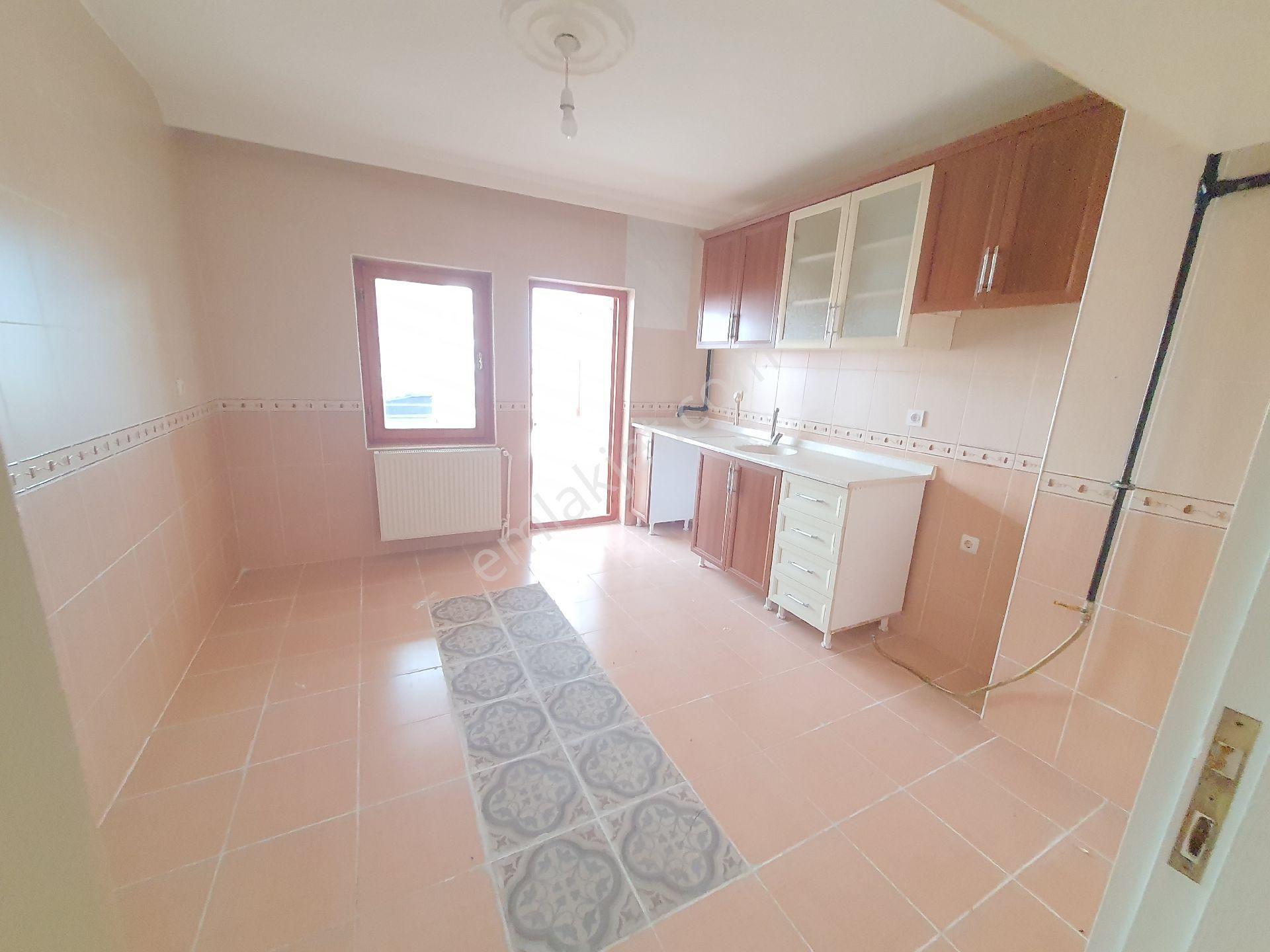 Şentepe'nin Kalbi 3+1 Site Dairesi Telefern Oldu Cadde Manzaralı - Görsel 17