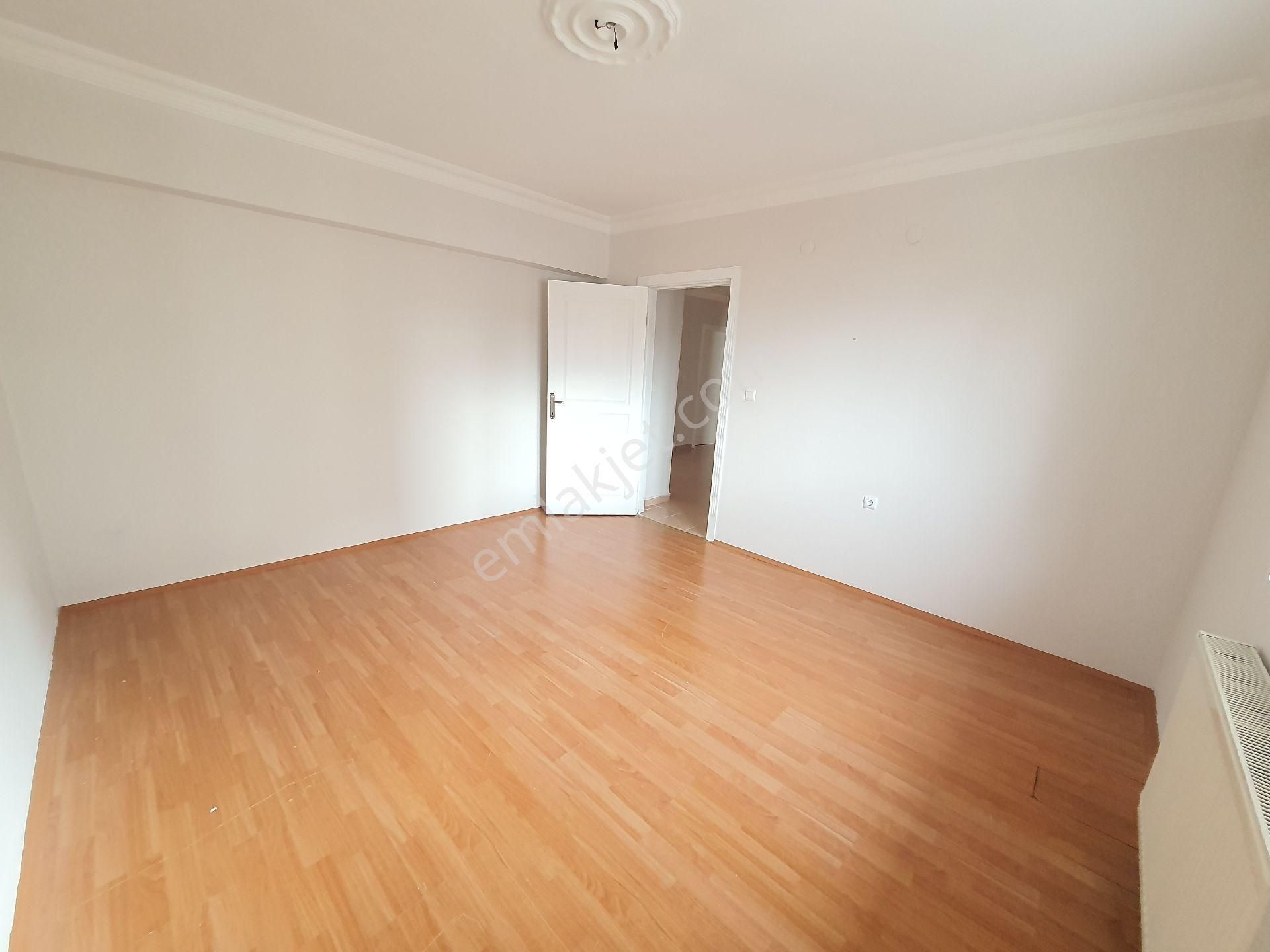 Şentepe'nin Kalbi 3+1 Site Dairesi Telefern Oldu Cadde Manzaralı - Görsel 10