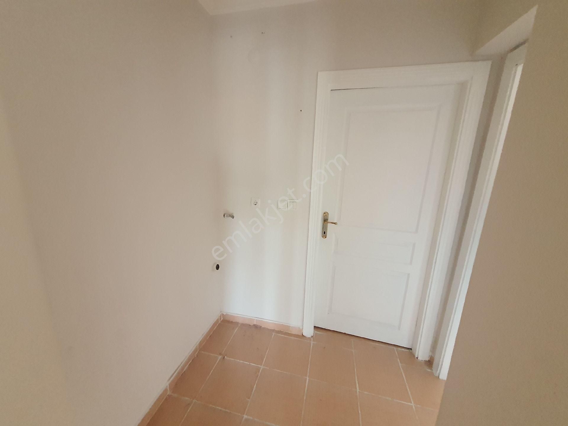 Şentepe'nin Kalbi 3+1 Site Dairesi Telefern Oldu Cadde Manzaralı - Görsel 19