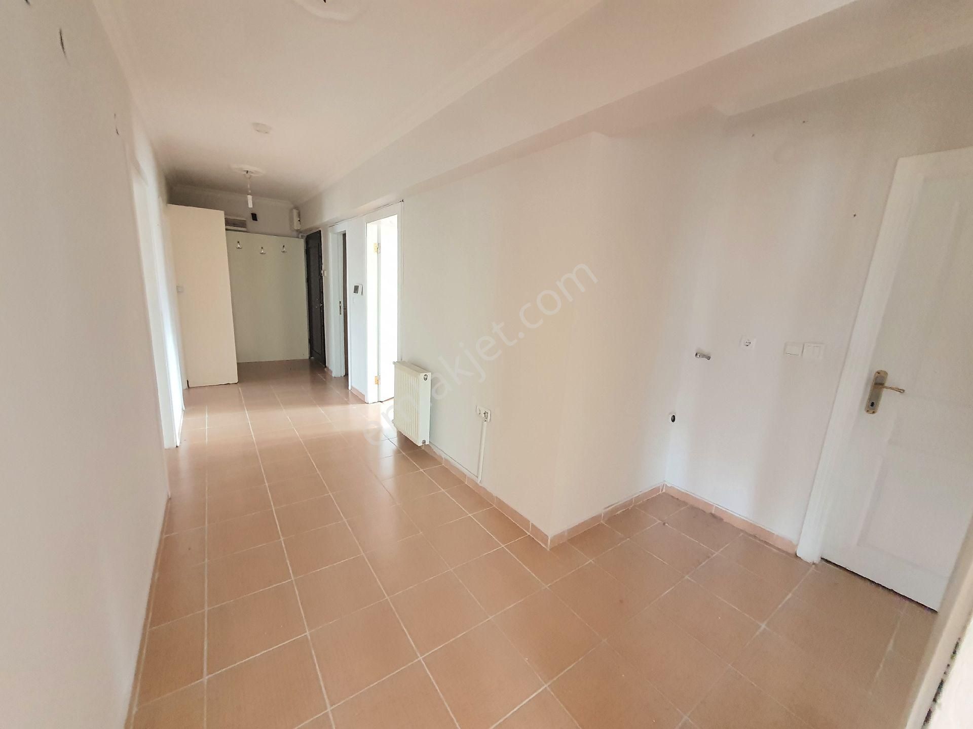 Şentepe'nin Kalbi 3+1 Site Dairesi Telefern Oldu Cadde Manzaralı - Görsel 20