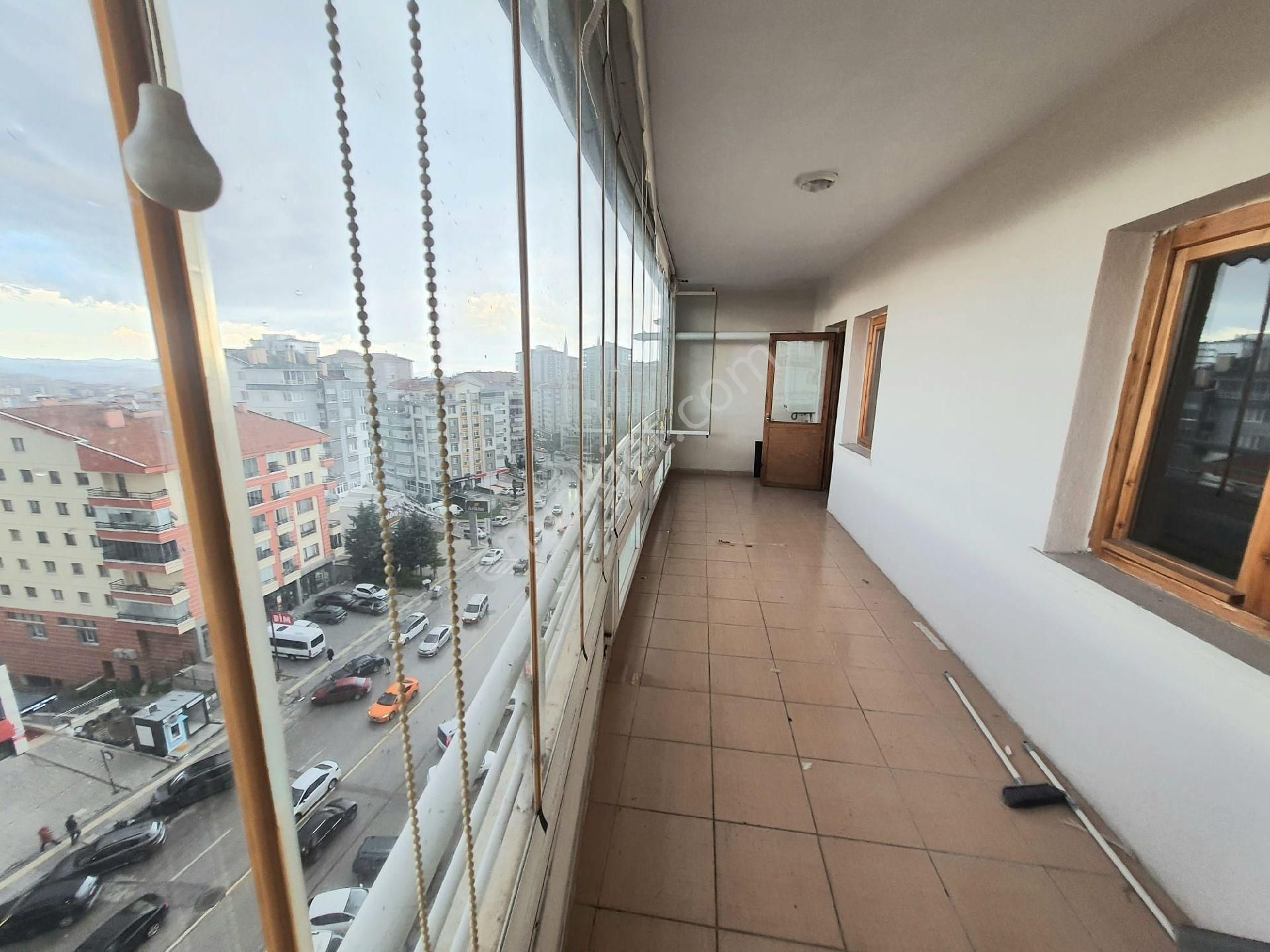 Şentepe'nin Kalbi 3+1 Site Dairesi Telefern Oldu Cadde Manzaralı - Görsel 38