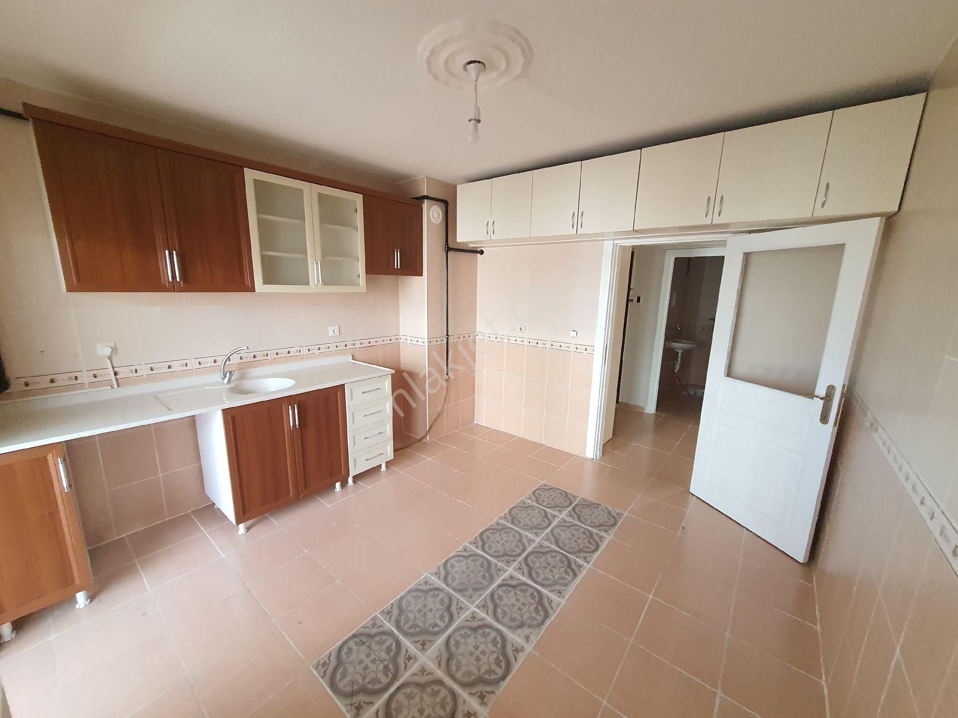 Şentepe'nin Kalbi 3+1 Site Dairesi Telefern Oldu Cadde Manzaralı - Görsel 14