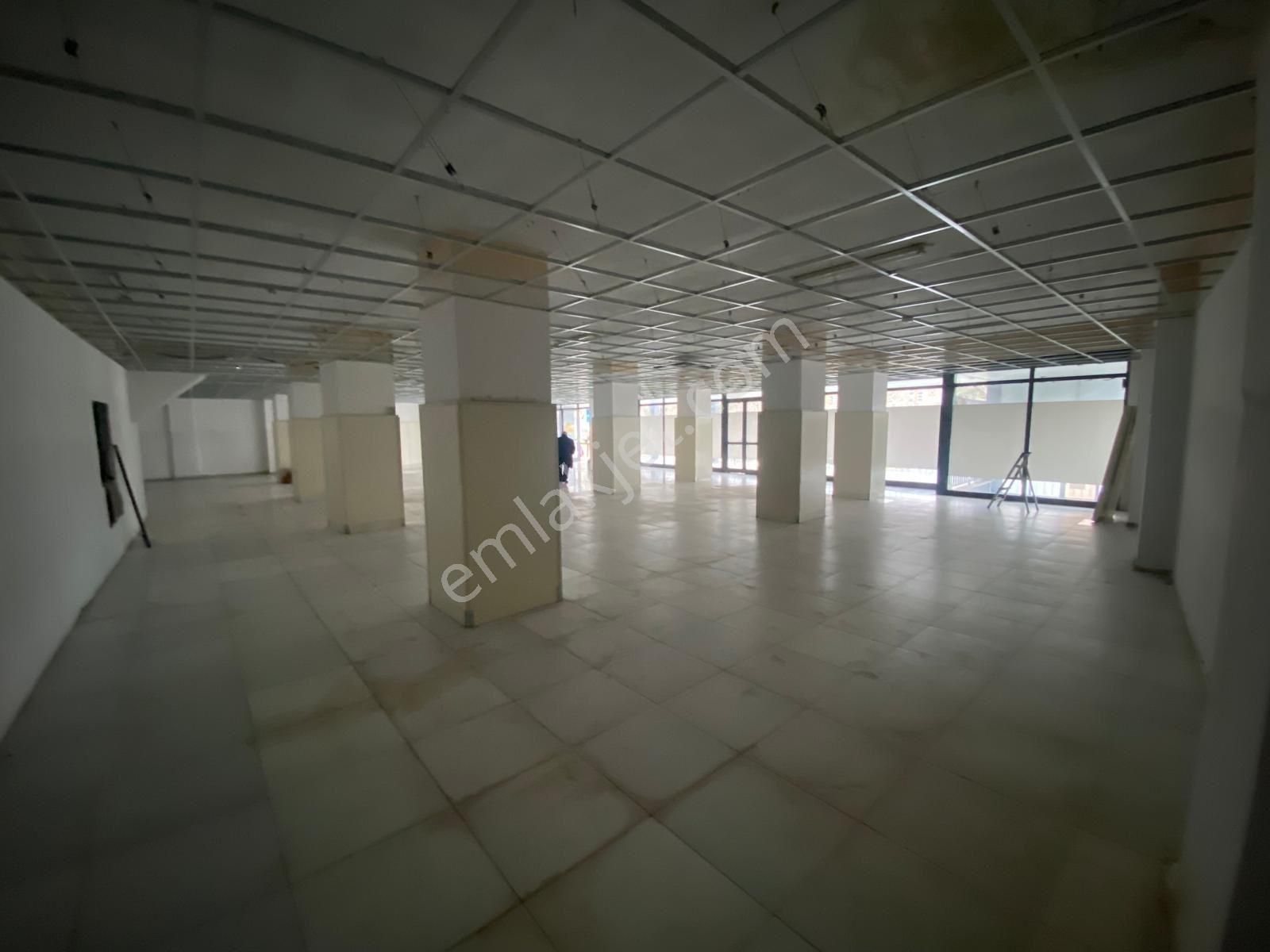 Remax Anı 'dan Sancaktepe 'de 250 M² Kiralık Dükkan - Görsel 7