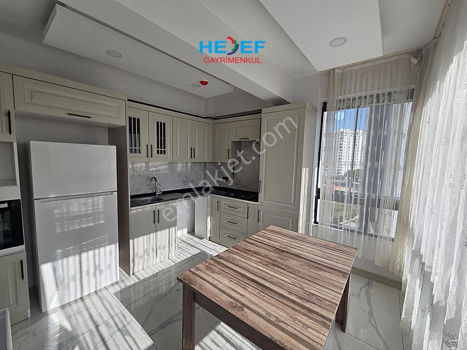 Hedef'ten Tece'de Site İçi Havuzlu Eşyalı 2+1 Daire