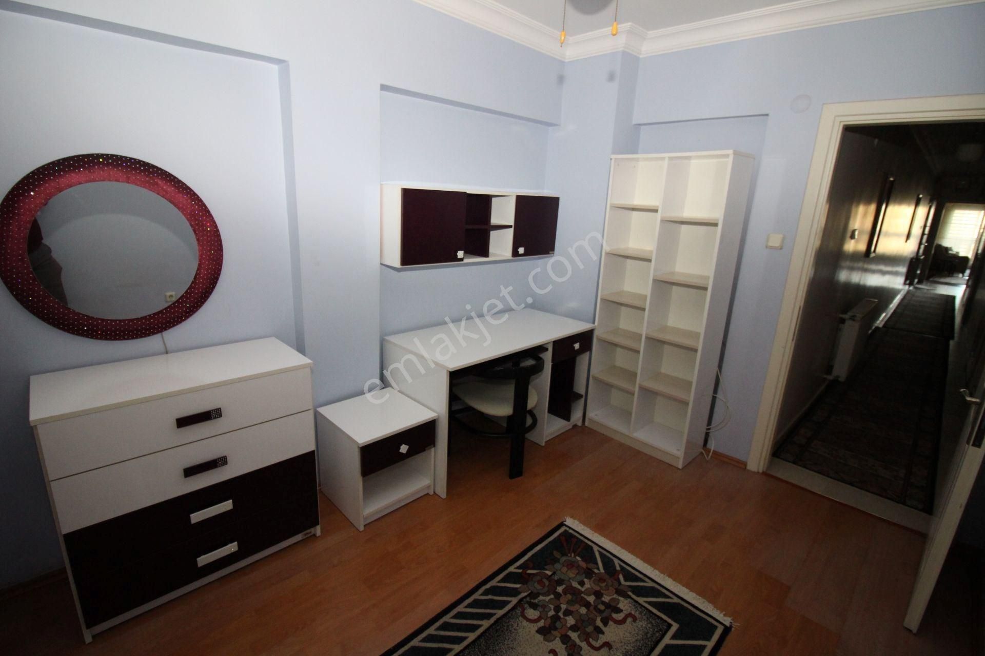 Göztepe Metro Çıkışı Cadde Üzeri Arakat 3+1 Eşyalı Kiralık Daire - Görsel 22