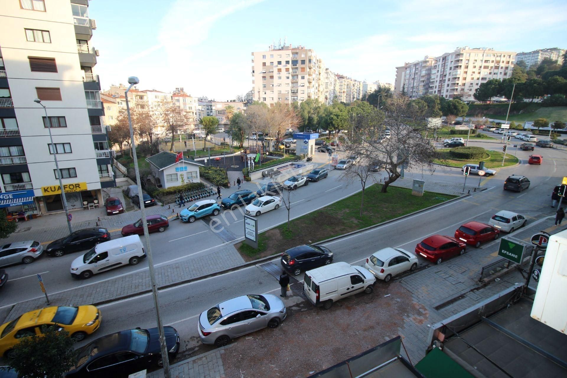 Göztepe Metro Çıkışı Cadde Üzeri Arakat 3+1 Eşyalı Kiralık Daire - Görsel 6