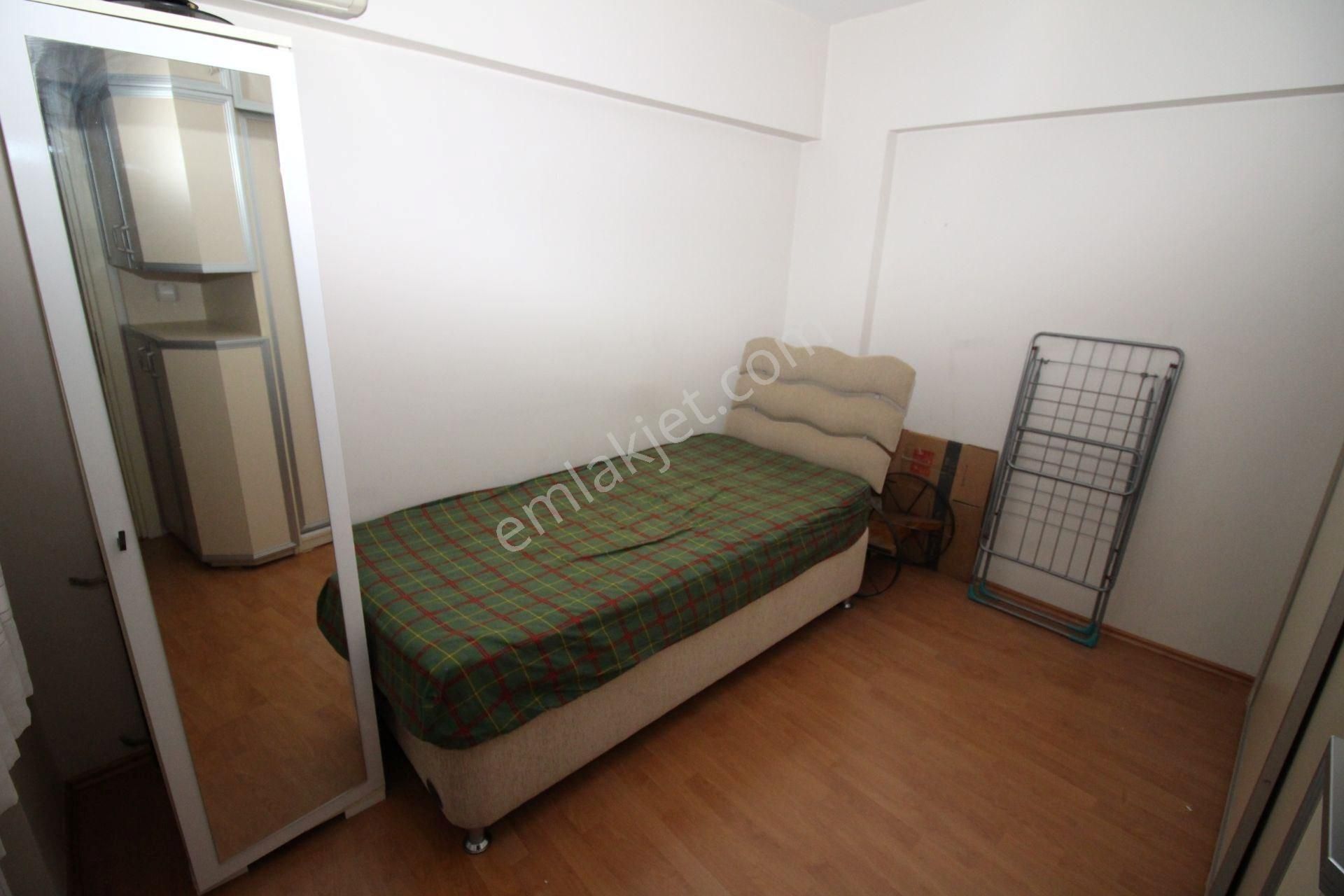 Göztepe Metro Çıkışı Cadde Üzeri Arakat 3+1 Eşyalı Kiralık Daire - Görsel 12