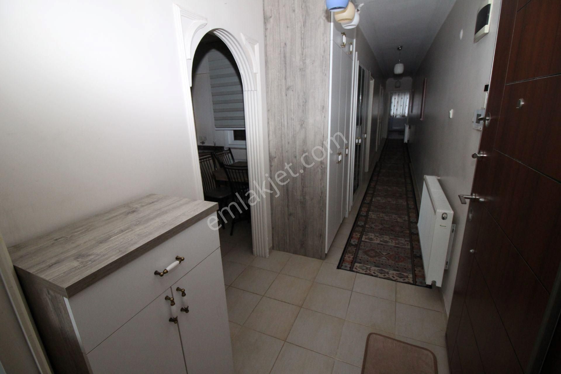 Göztepe Metro Çıkışı Cadde Üzeri Arakat 3+1 Eşyalı Kiralık Daire - Görsel 7