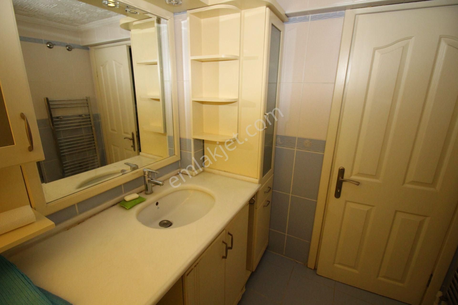 Göztepe Metro Çıkışı Cadde Üzeri Arakat 3+1 Eşyalı Kiralık Daire - Görsel 17